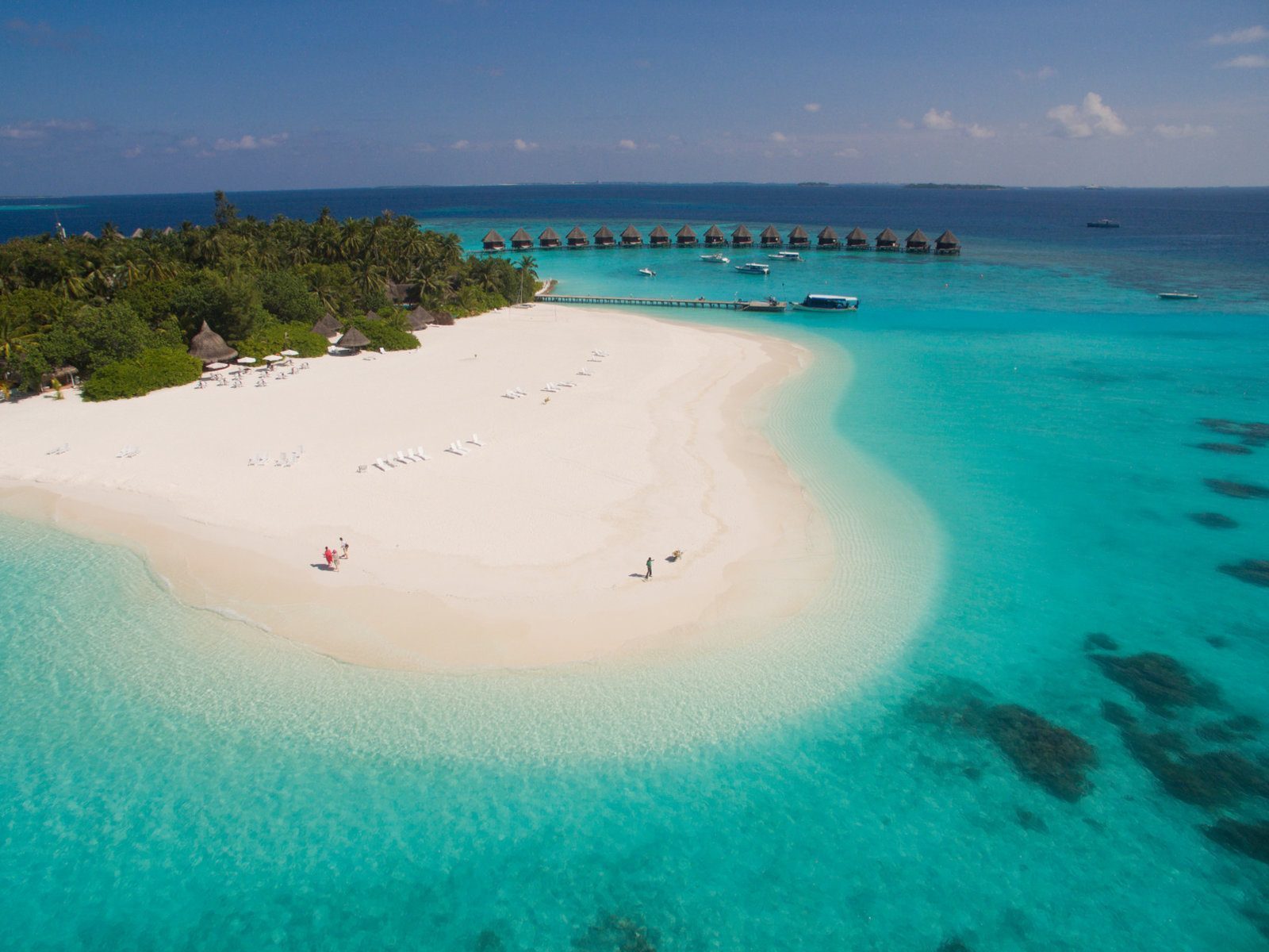 Почивка Малдиви в Thulhagiri Island плаж