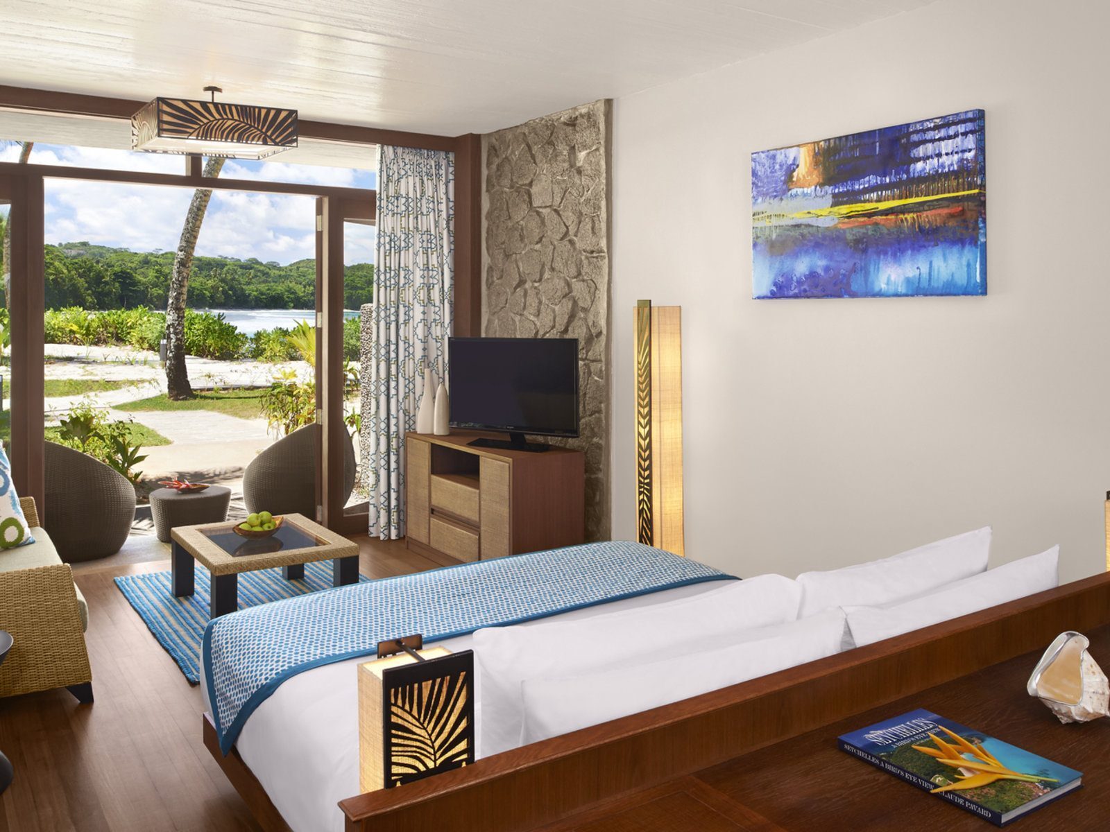 Почивка Сейшелите в Avani Seychelles Barbaron beach front room