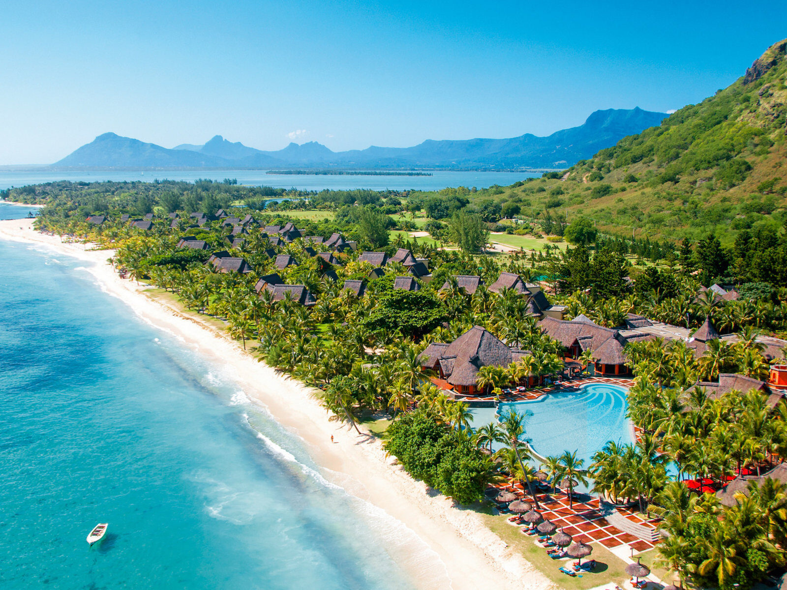 Почивка Мавриций Dinarobin Beachcomber