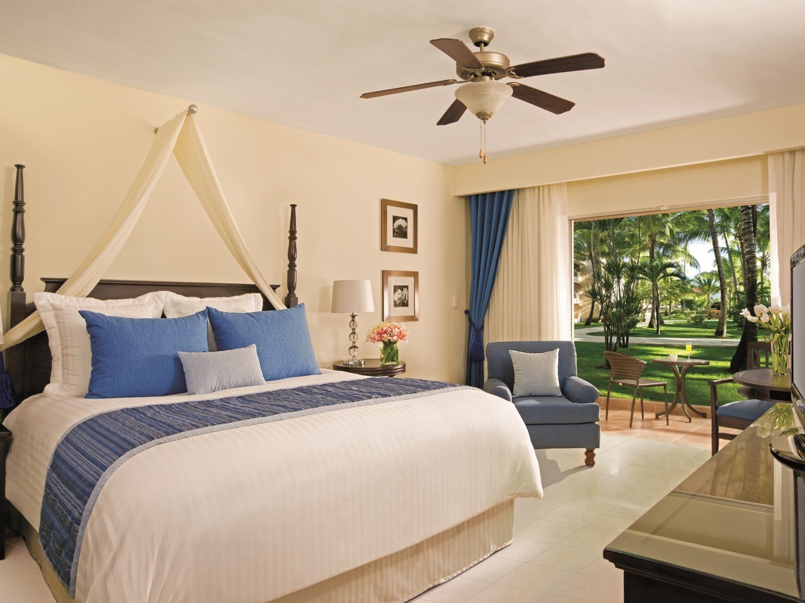 Почивка в Доминикана в Dreams Palm Beach Punta Cana deluxe