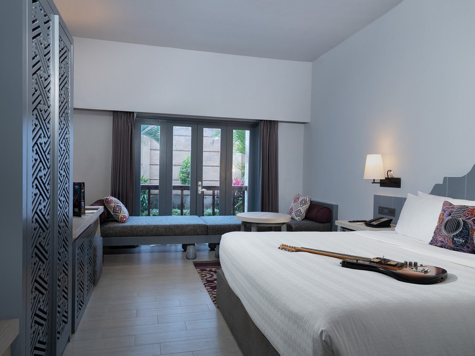 Почивка Бали в Hard Rock Hotel делукс стая