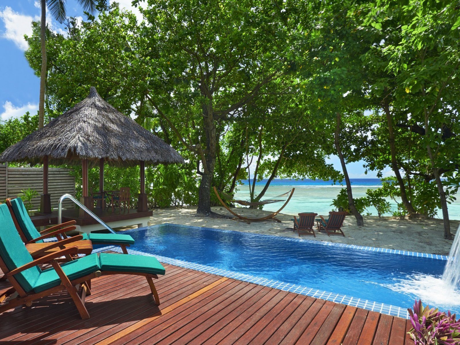 Почивка Сейшелите в Hilton Seychelles Labriz Resort & Spa вила с басейн