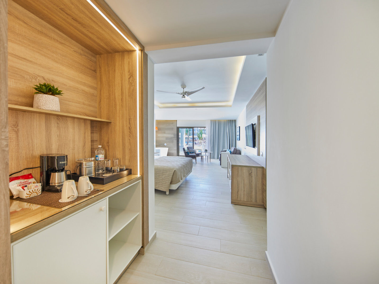 Почивка Доминикана Luxury Bahia Principe Ambar JS swim up all