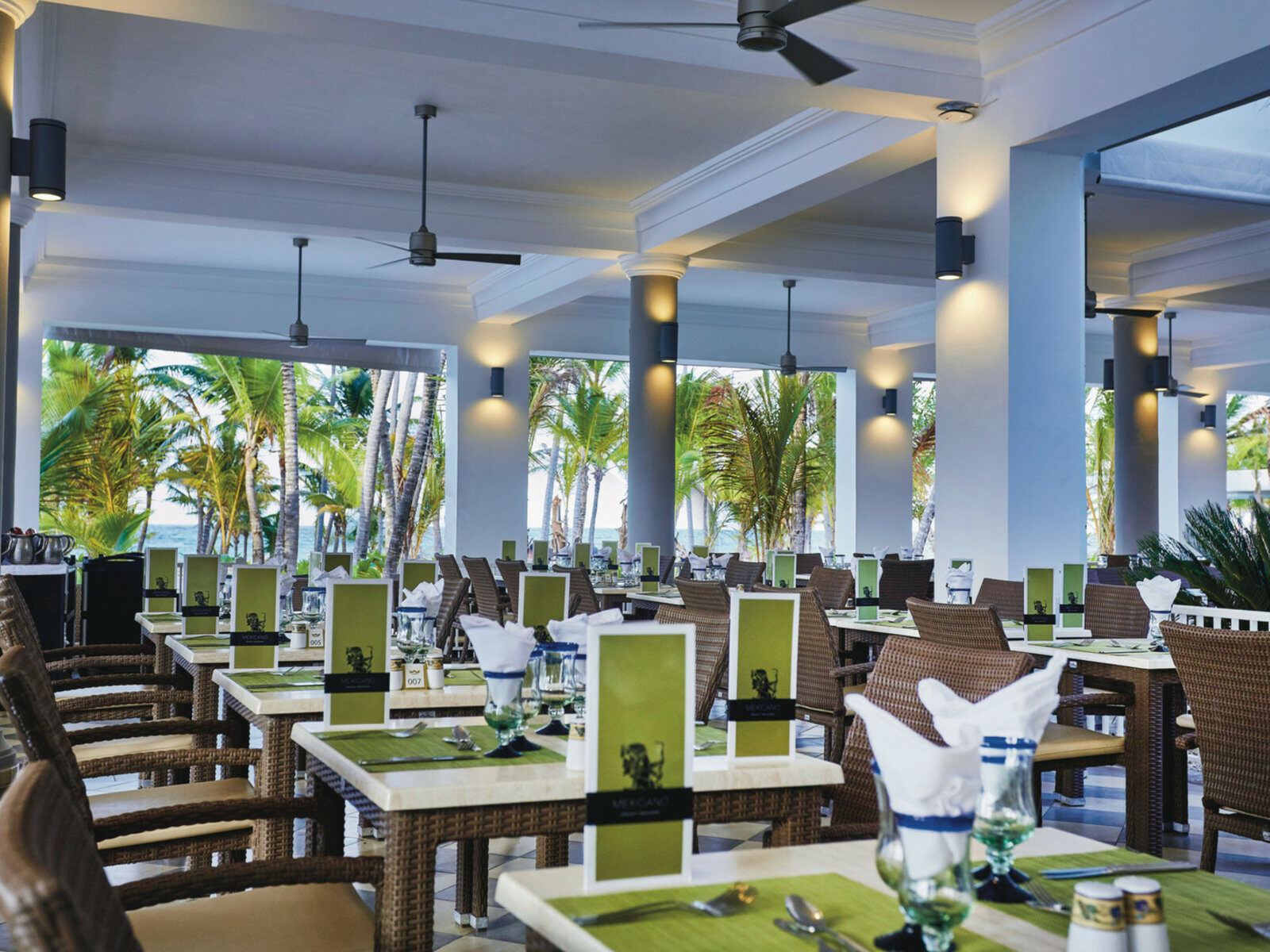 Почивки All Inclusive RIU Bambu mama juana