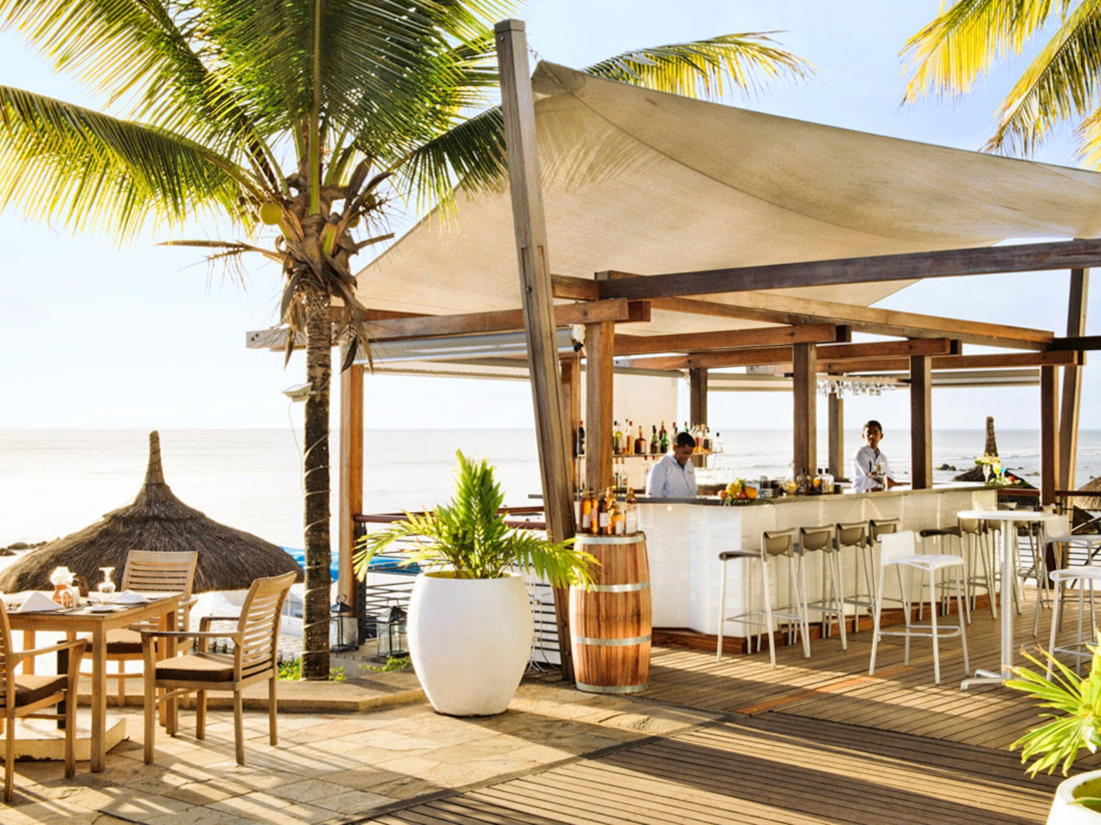 Почивка Мавриций Recif Attitude bar