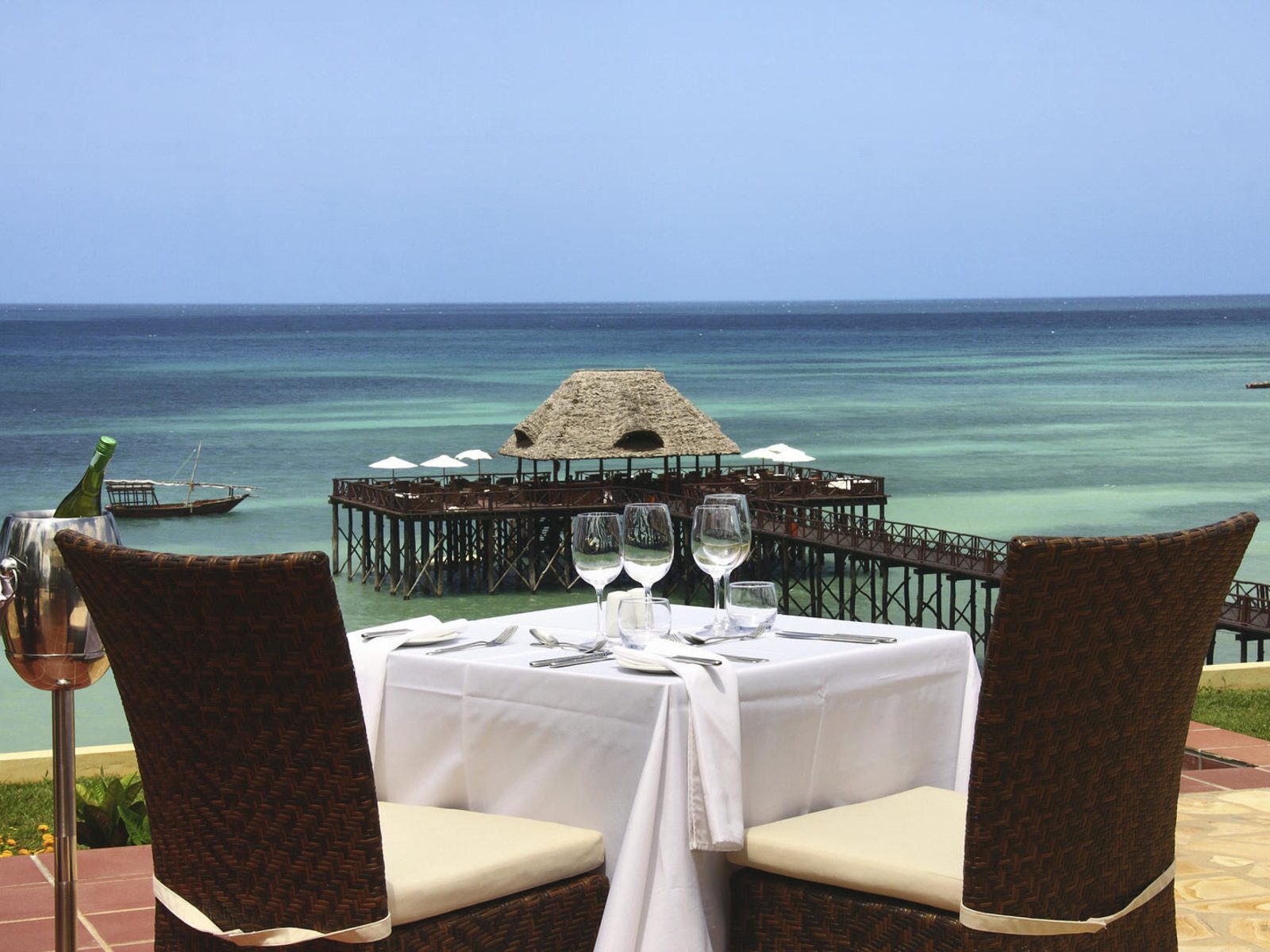 Почивка Занзибар в Sea Cliff Resort ресторант 2