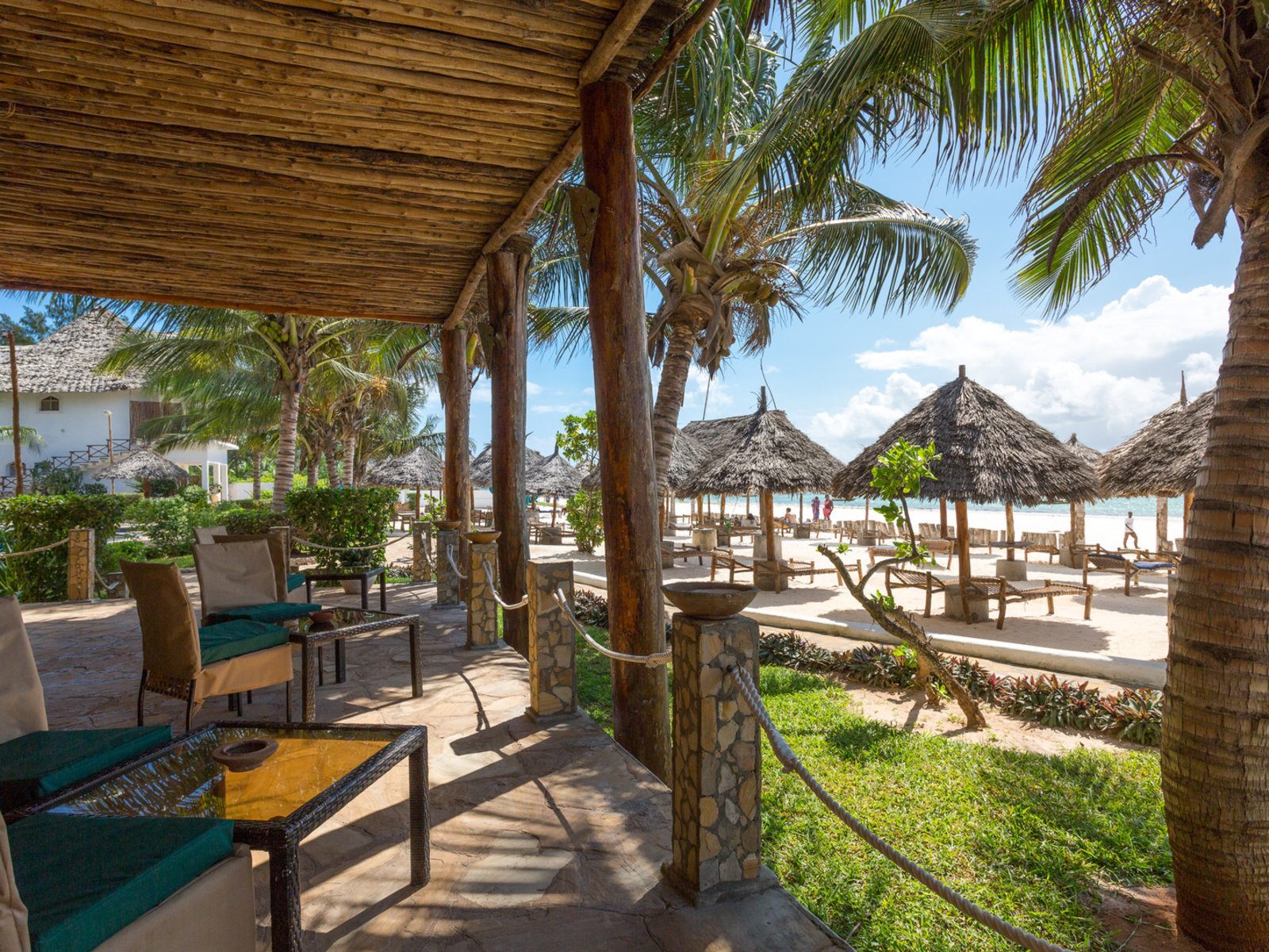 Почивка Занзибар в Waridi Beach Shisha Bar and Restaurant Resort and Spa