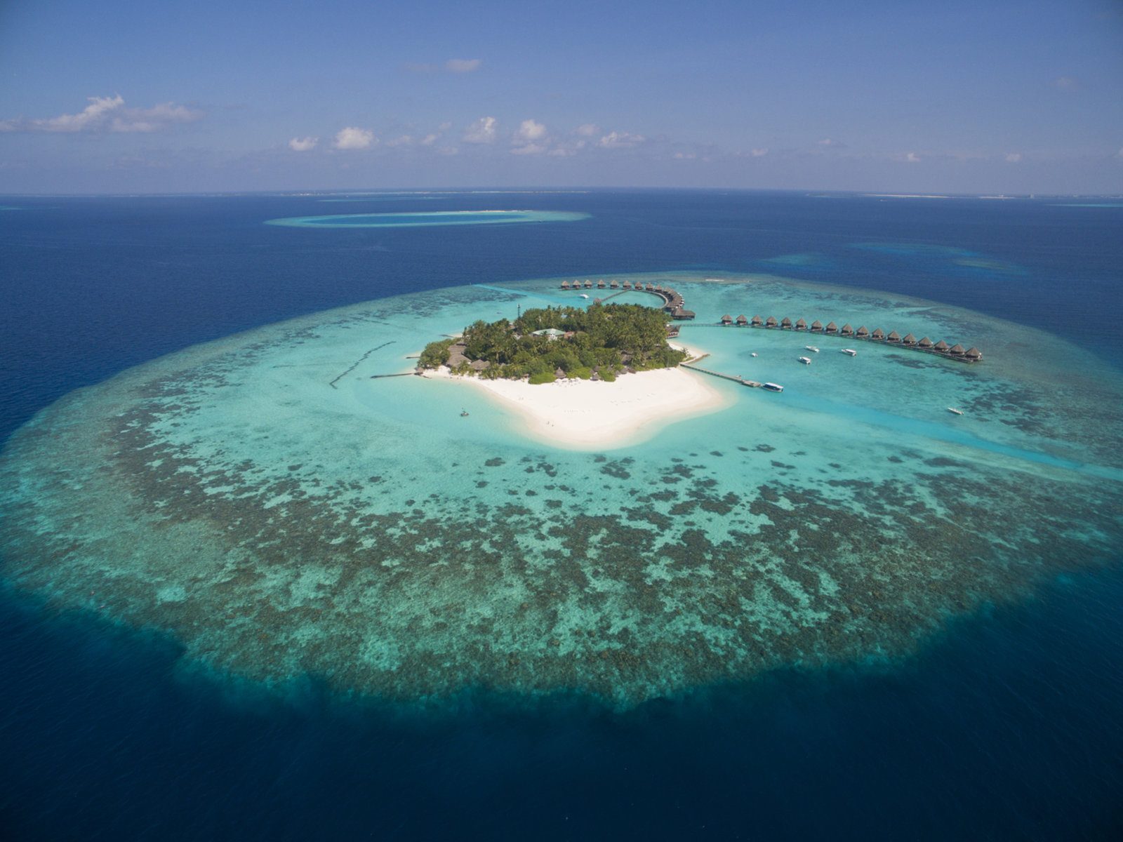Почивка Малдиви в Thulhagiri Island