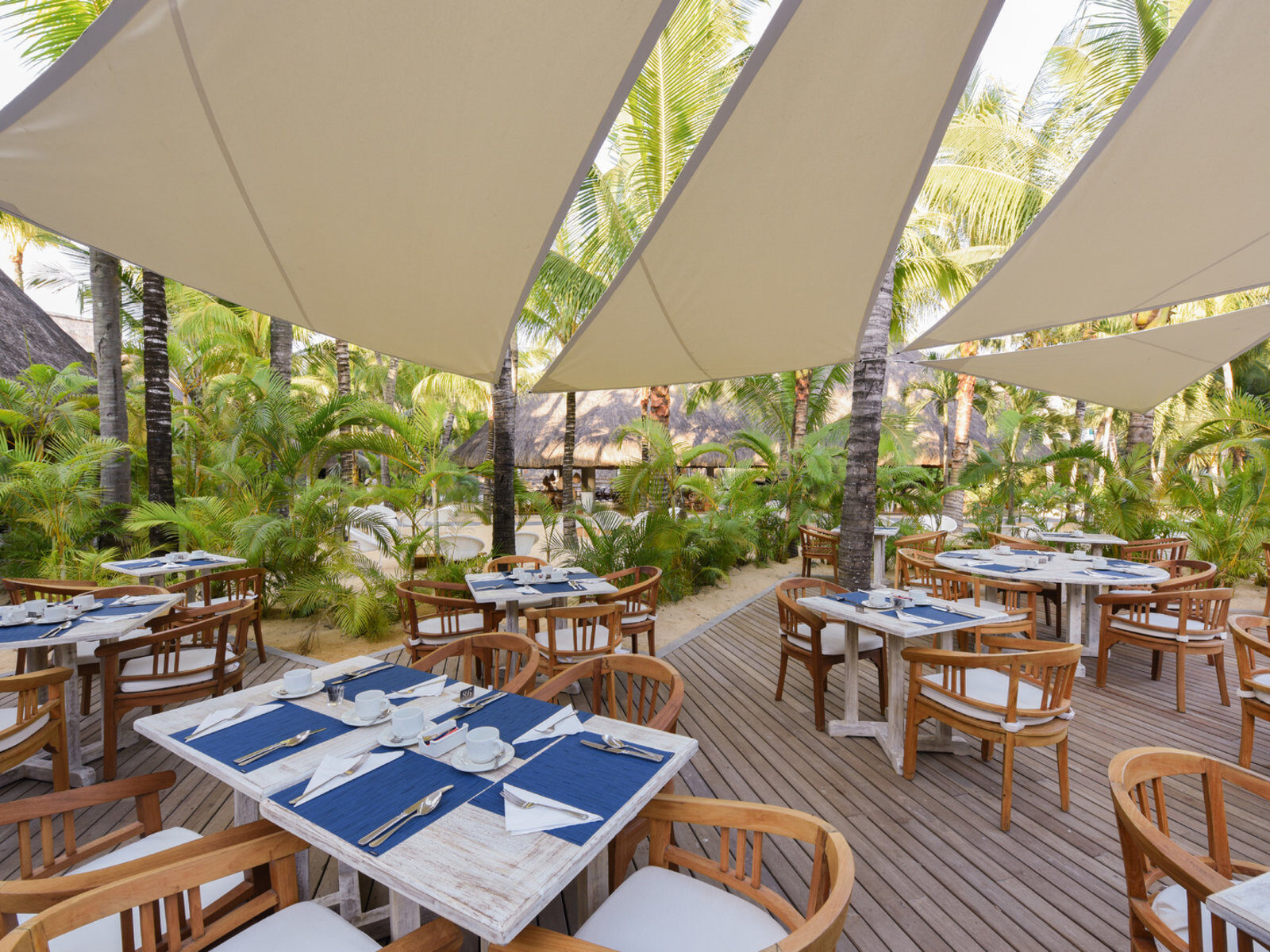 Почивка Мавриций в Canonnier Beachcomber le frangipanier