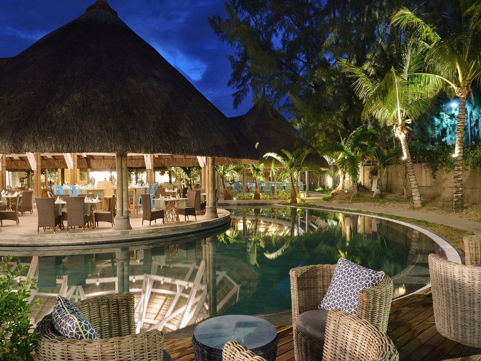 Coin de Mire Attitude La Paillotte outside