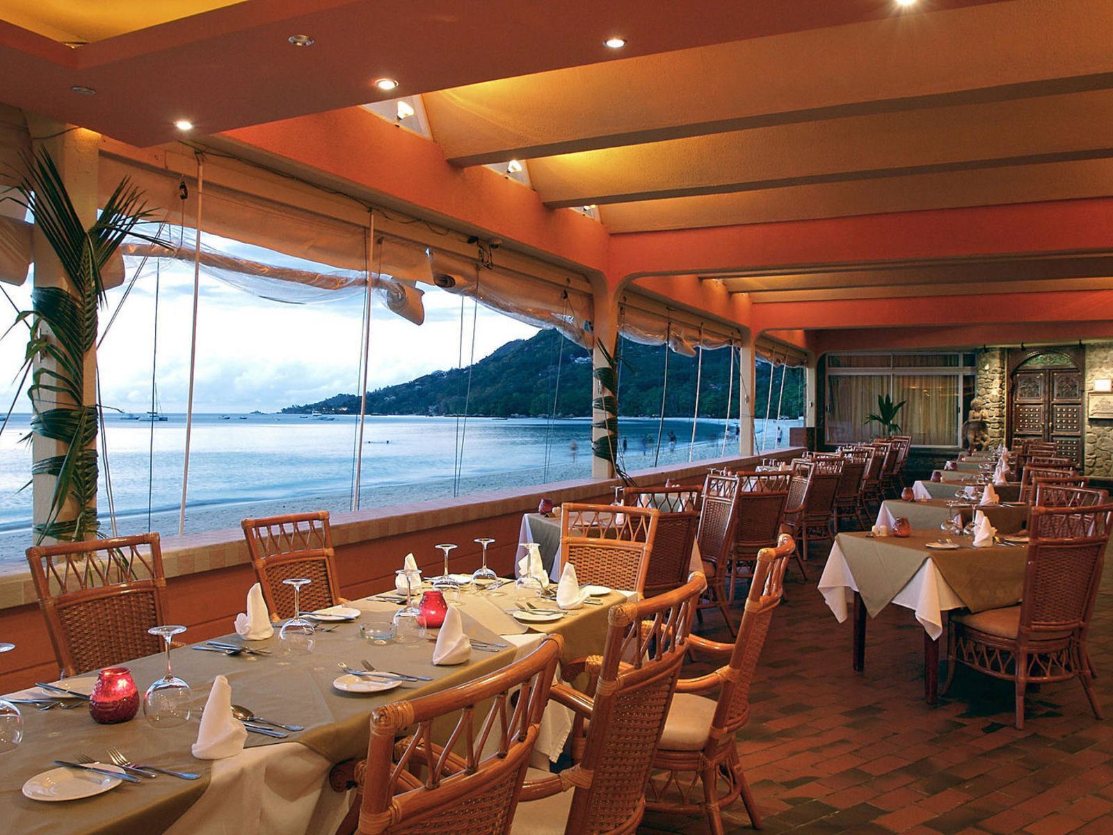 Почивка на Сейшелите в Coral Strand ресторант