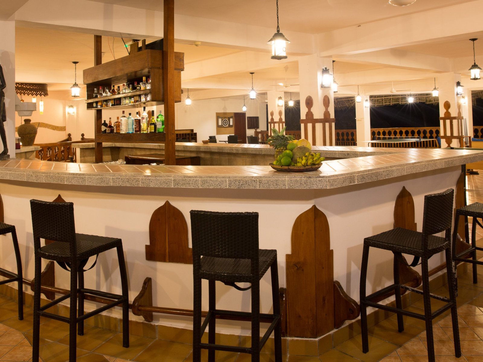 Почивка в Занзибар в Double Tree by Hilton Resort Zanzibar lobby bar