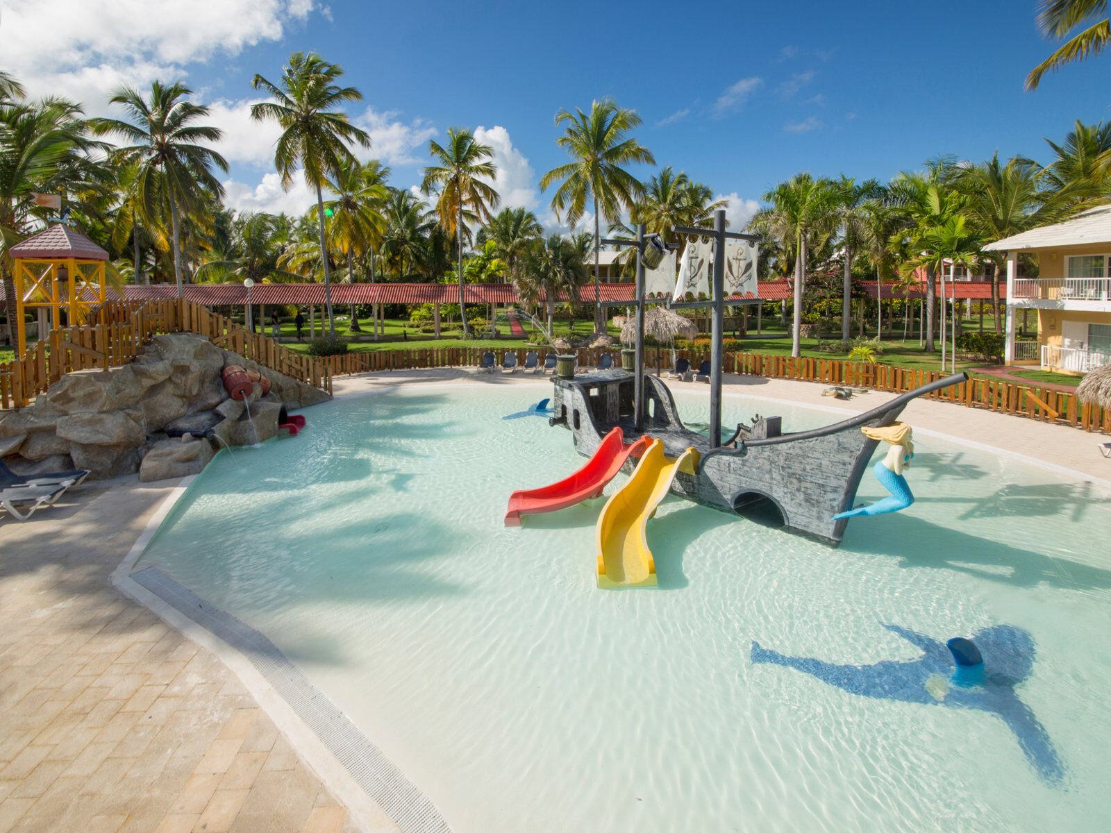 Почивка Доминикана в Grand Palladium Palace Resort Spa and Casino kidspool