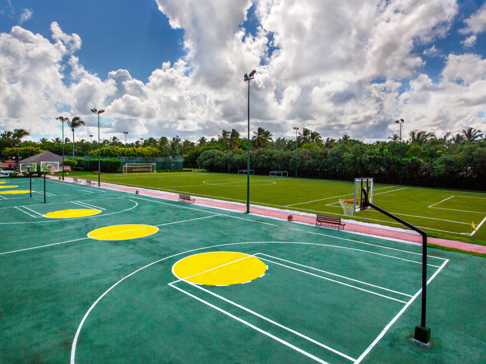 Почивка Доминикана в Grand Palladium Palace Resort Spa and Casino sport