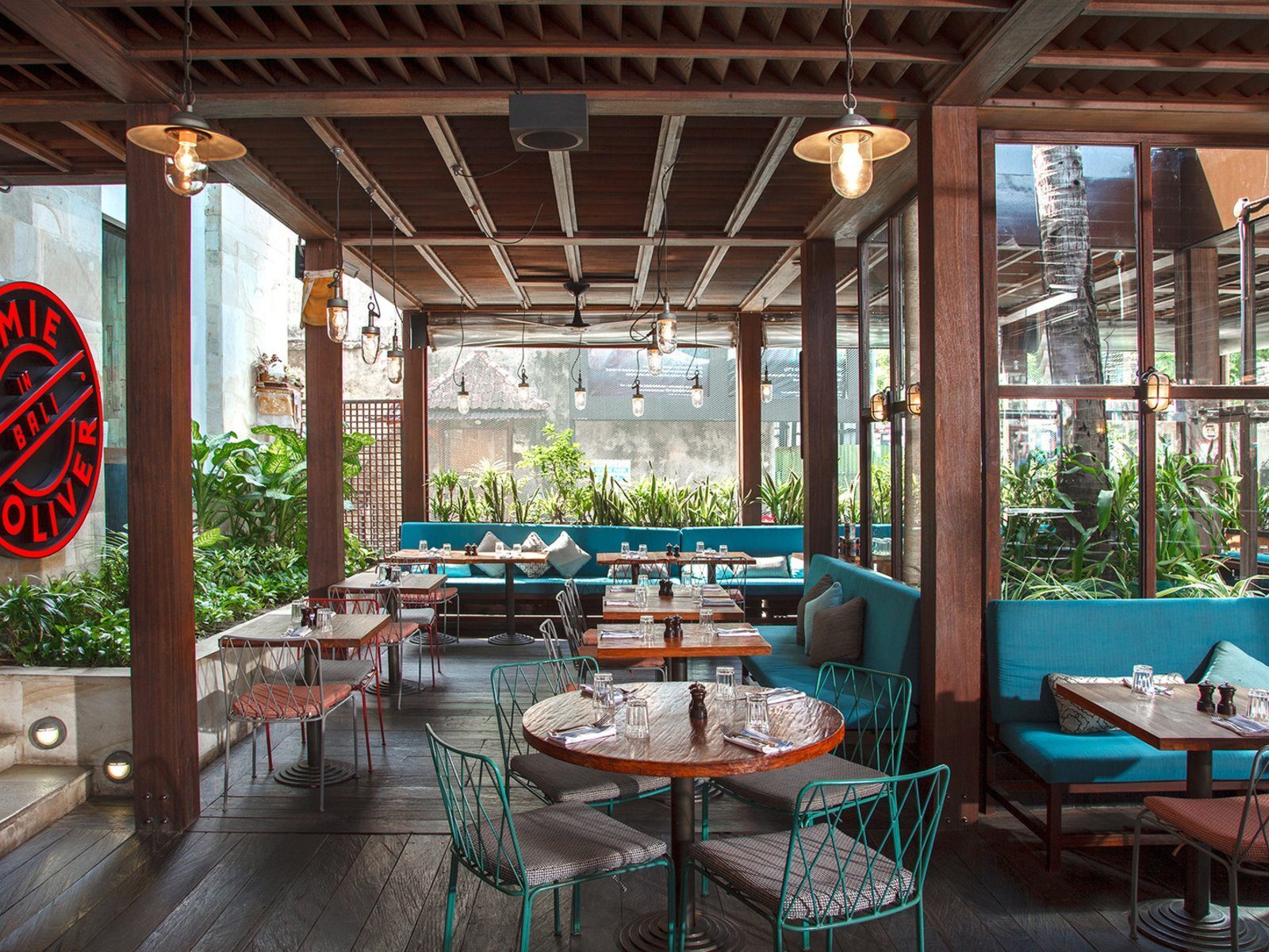 Почивка Бали в Hard Rock Hotel ресторант Джейми Оливър