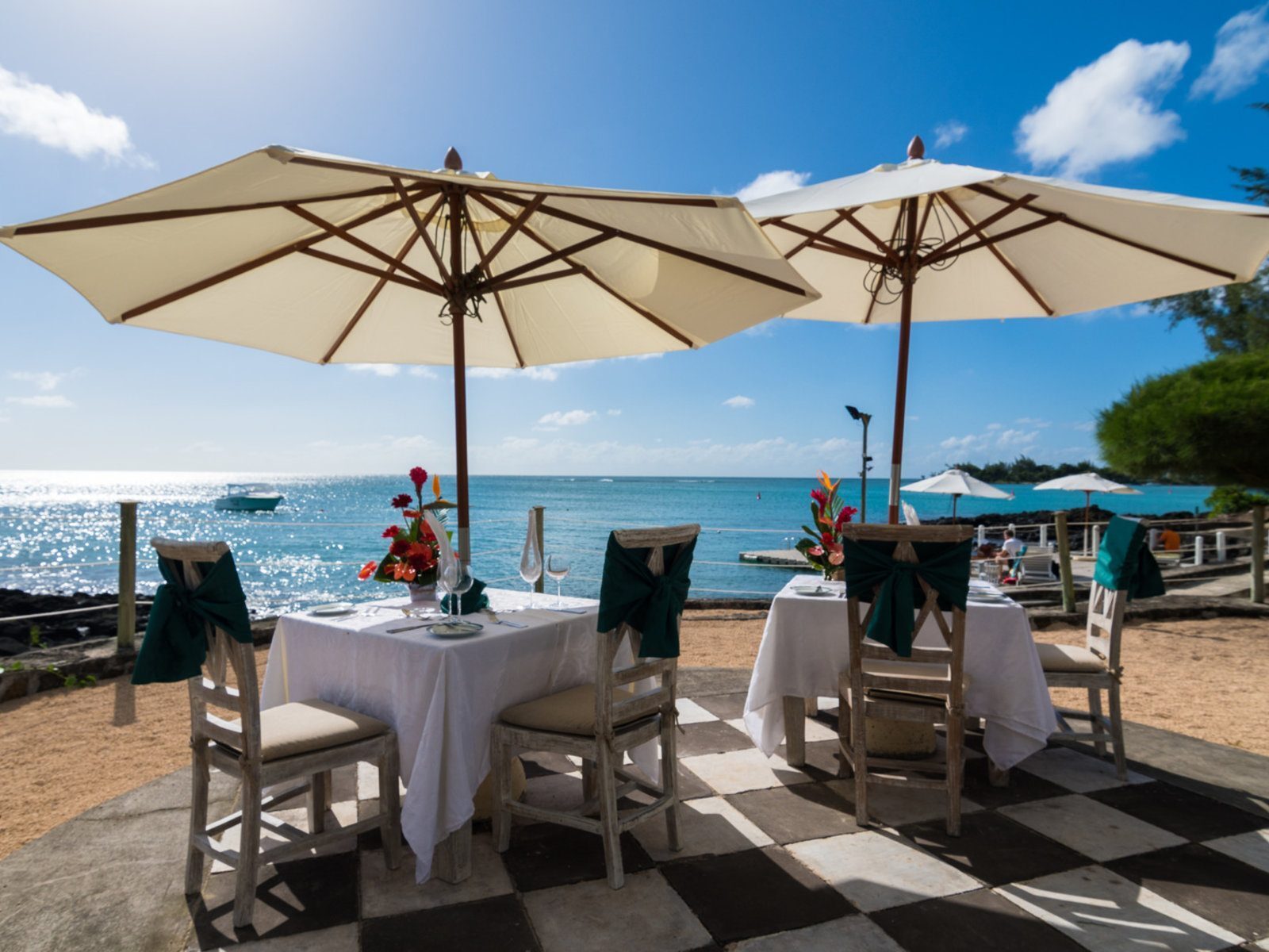 Почивка Мавриций в Hibiscus Boutique Hotel ресторант 2