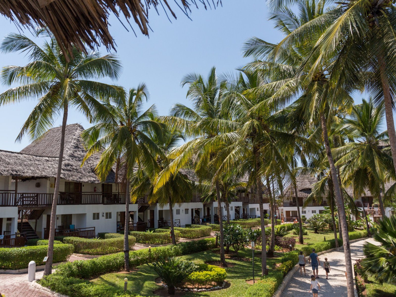 Почивка в Paradise Beach Resort outside