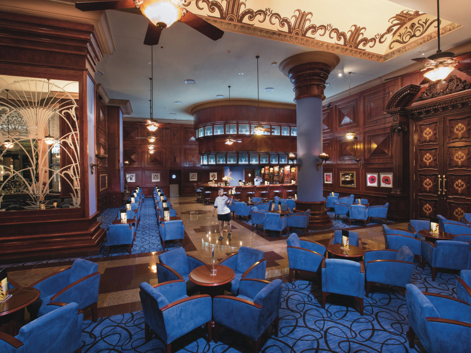 Почивка Мексико в RIU Palace Las Americas art deco