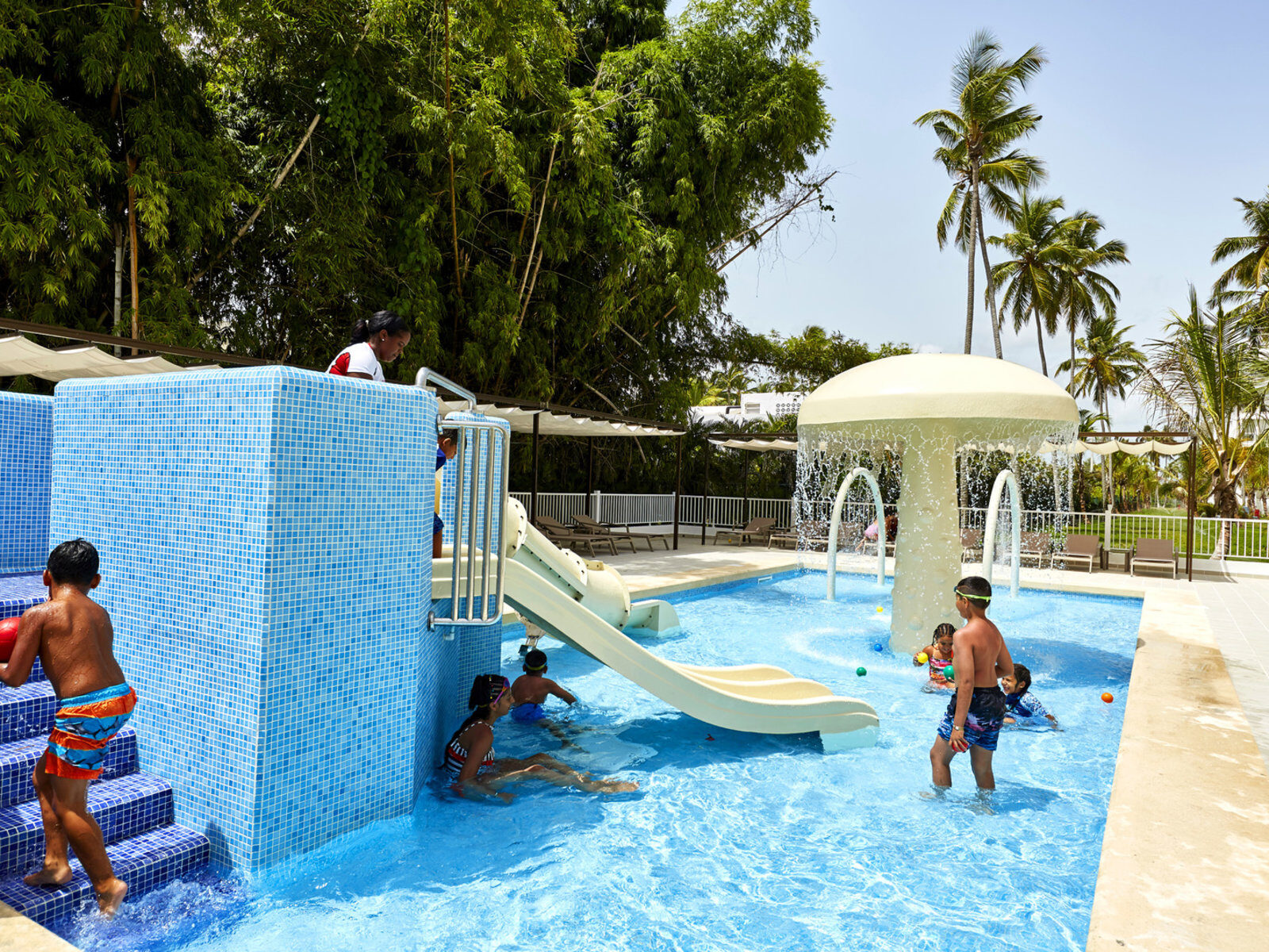 Почивкa Доминикана RIU Palace Punta Cana kidspool