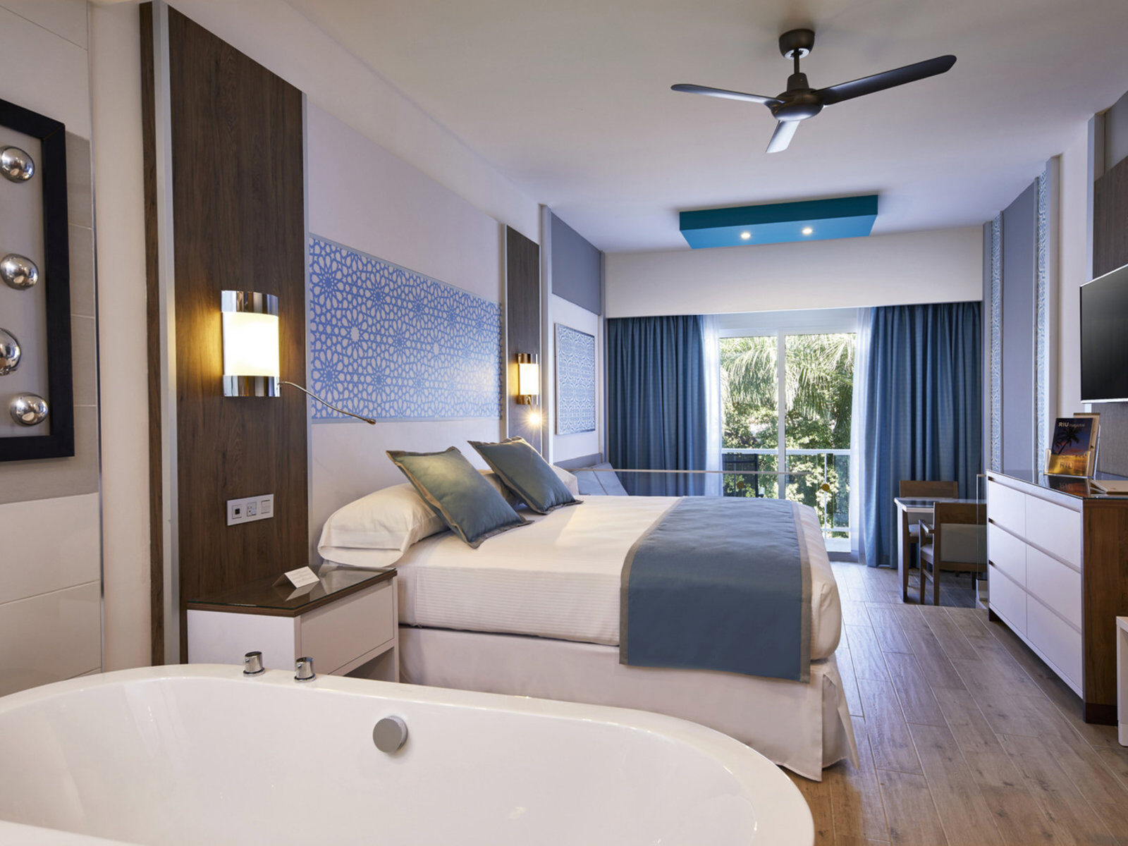 Почивки Мексико в RIU Palace Riviera Maya junior suite