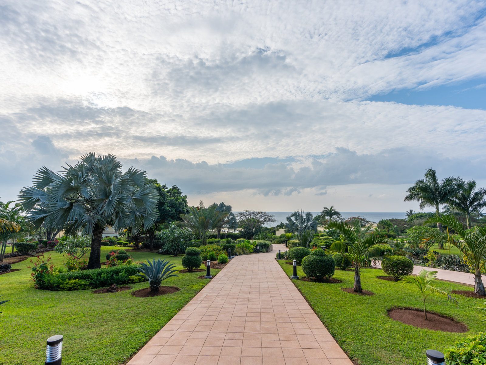 RIU Palace Zanzibar garden