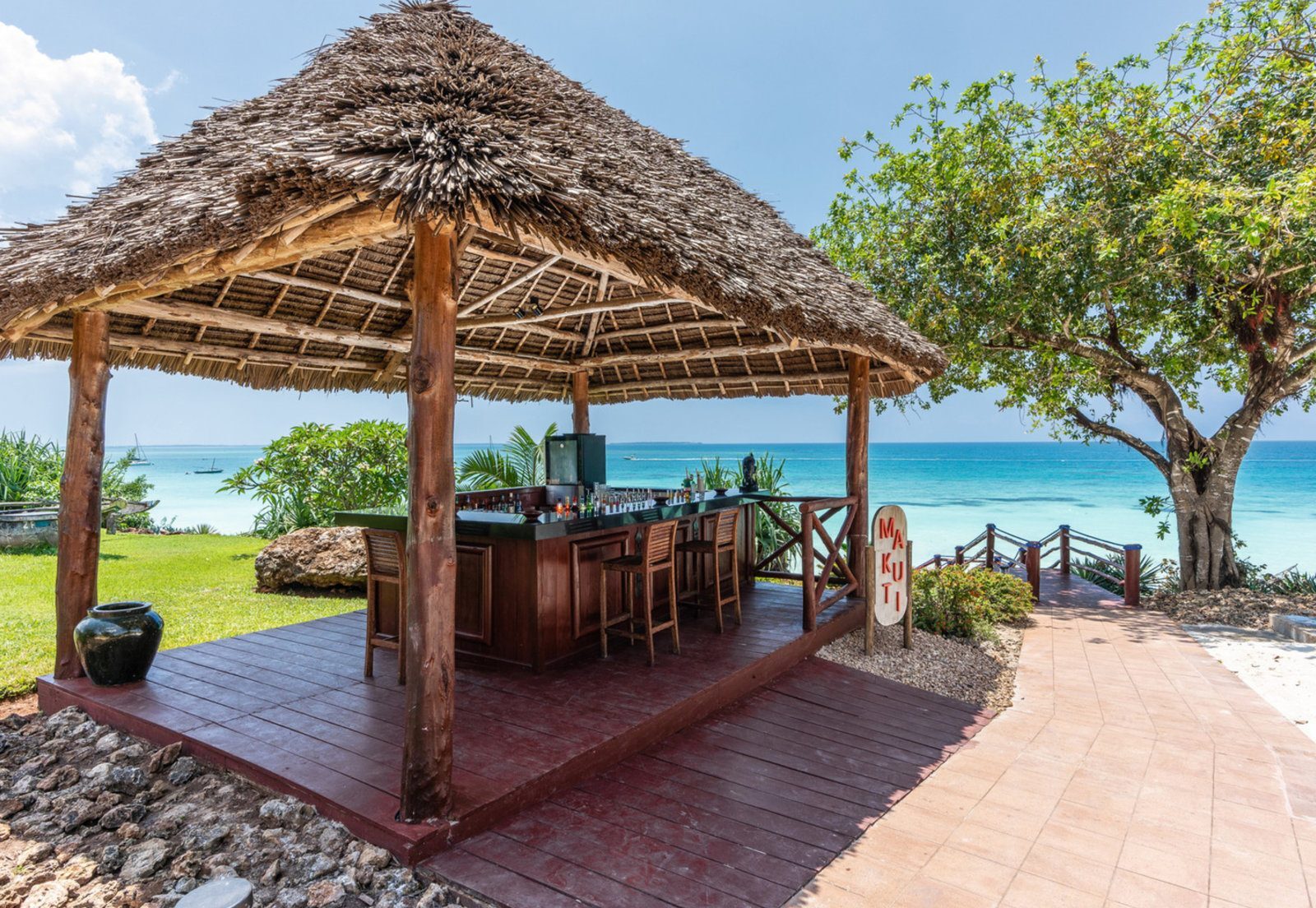 RIU Palace Zanzibar makuti