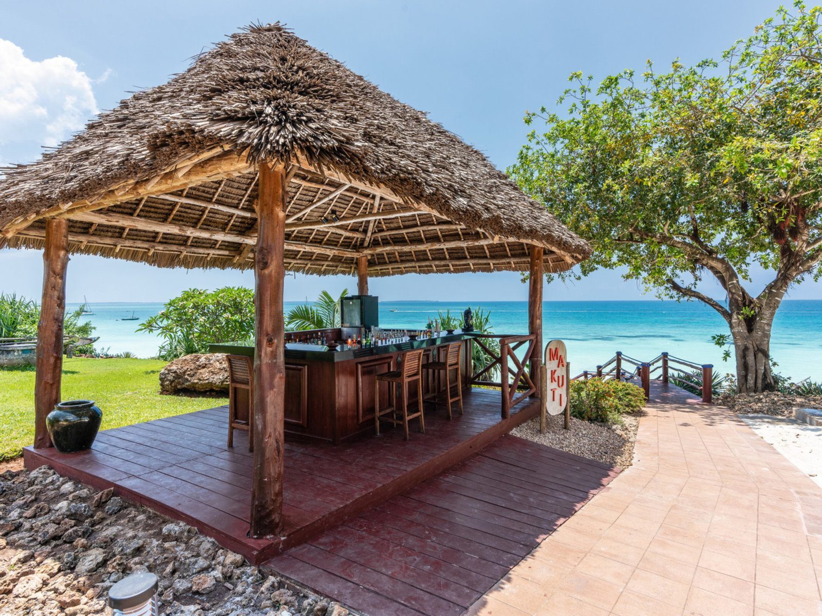 RIU Palace Zanzibar makuti