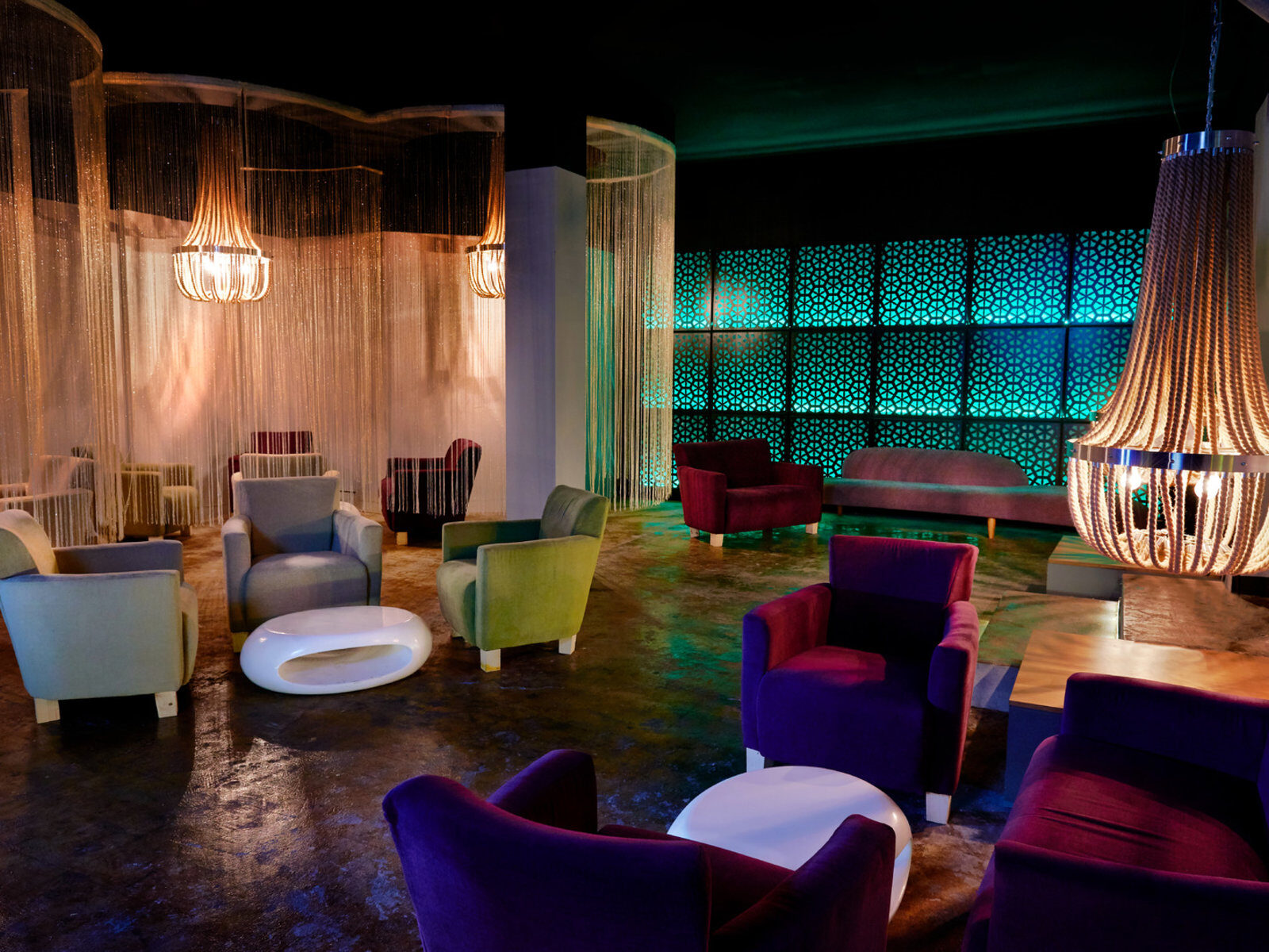 Почивка Мавриций Ravenala Attitude night club