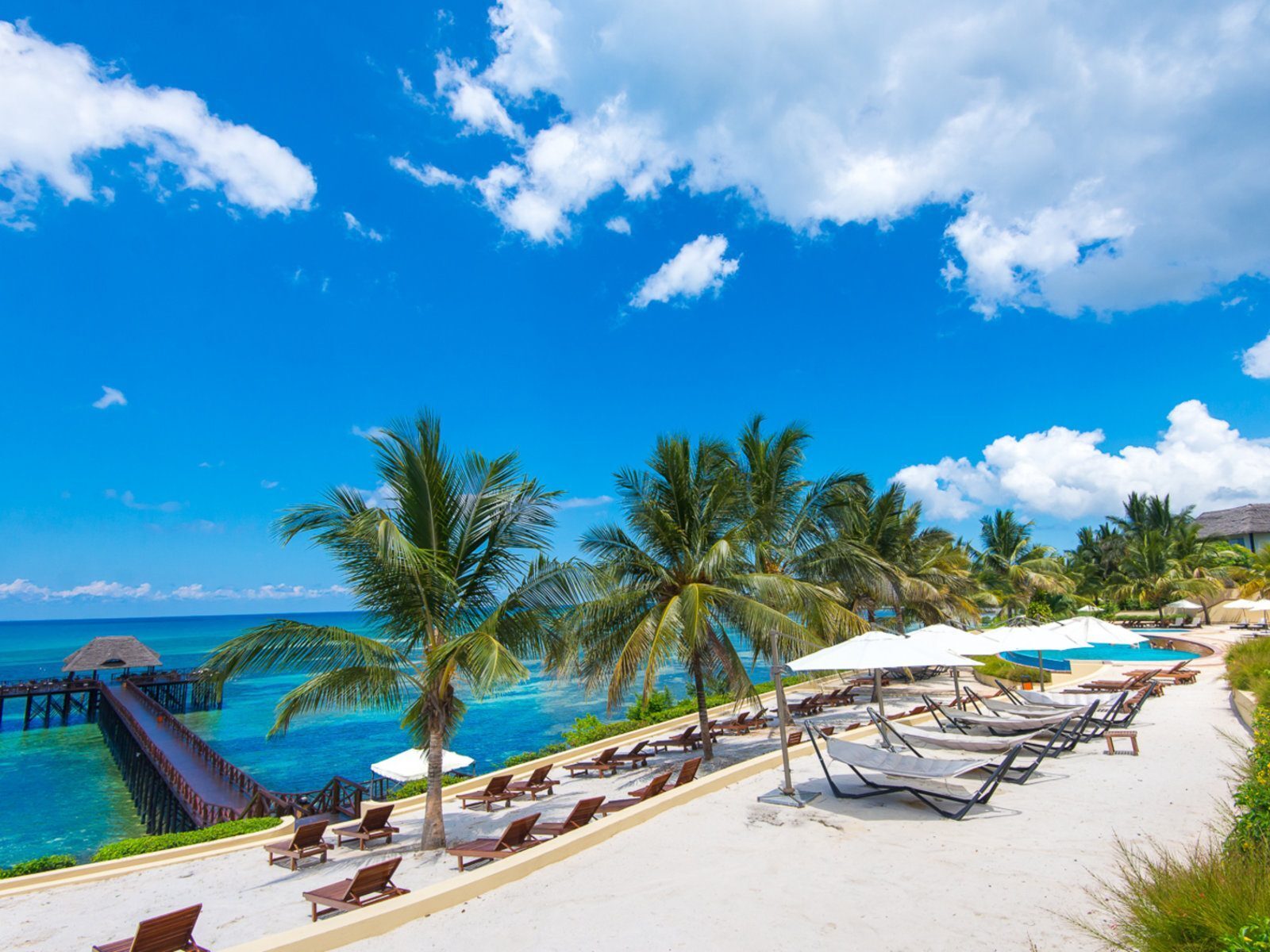 Почивка Занзибар в Sea Cliff Resort плаж 2