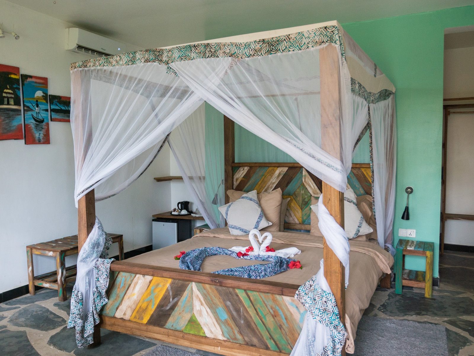 Почивка Занзибар в Zanzibar Bay Resort luxury room