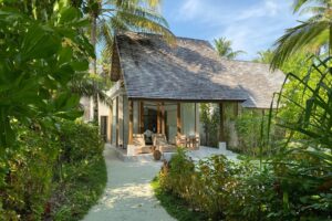 На брега на океана срещу вътре в острова: Къде е най-добре да се настаните на Малдивите