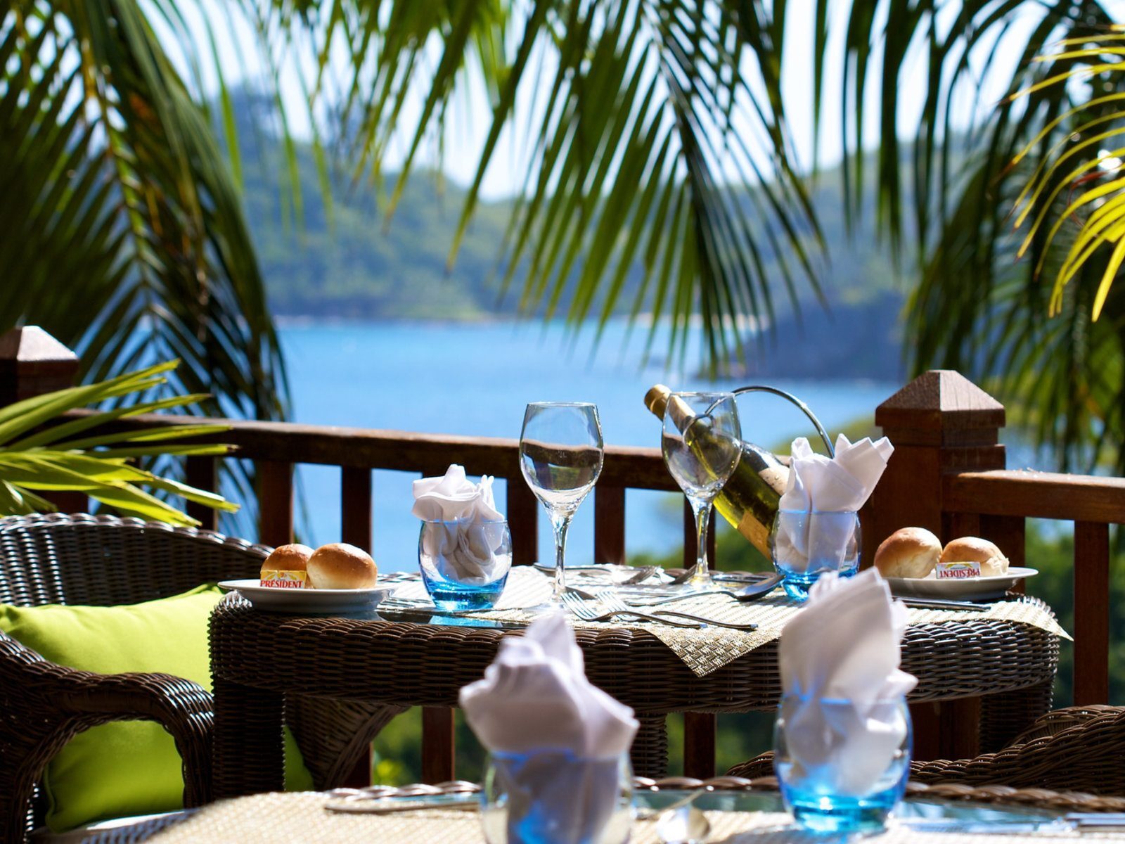 почивка сейшели Valmer Resort ресторант тераса