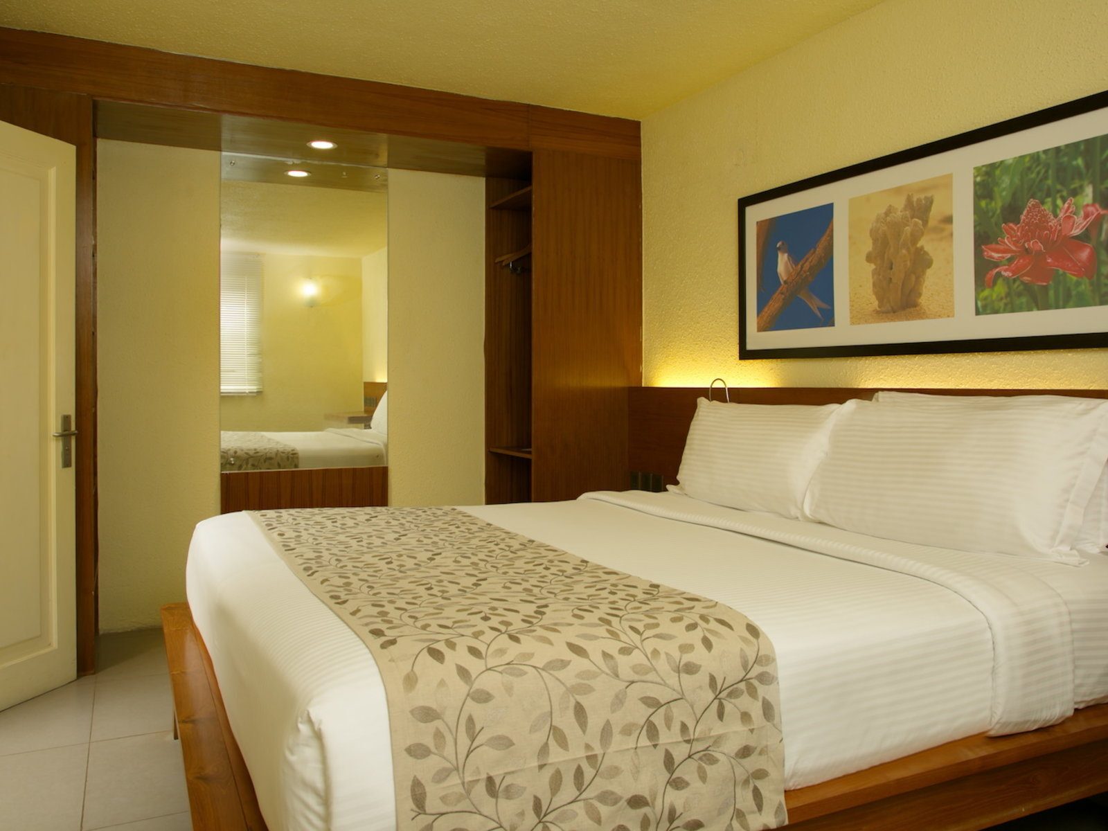 Почивка на Сейшелите в Coral Strand superior room