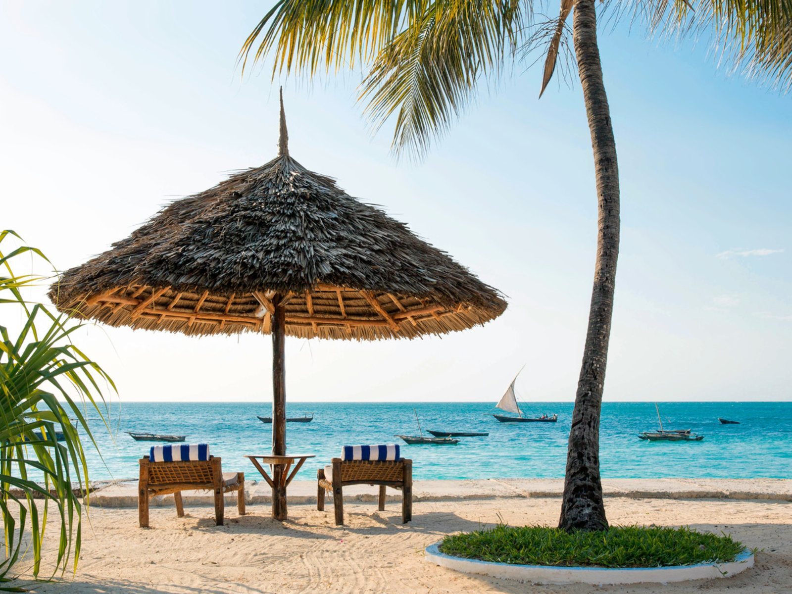 Почивка в Занзибар в Double Tree by Hilton Resort Zanzibar beach
