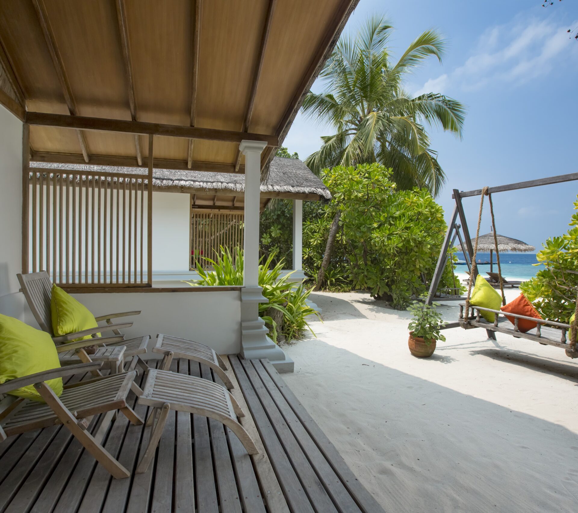 Почивка на Малдивите в Делукс вила Реети Бийч Малдиви