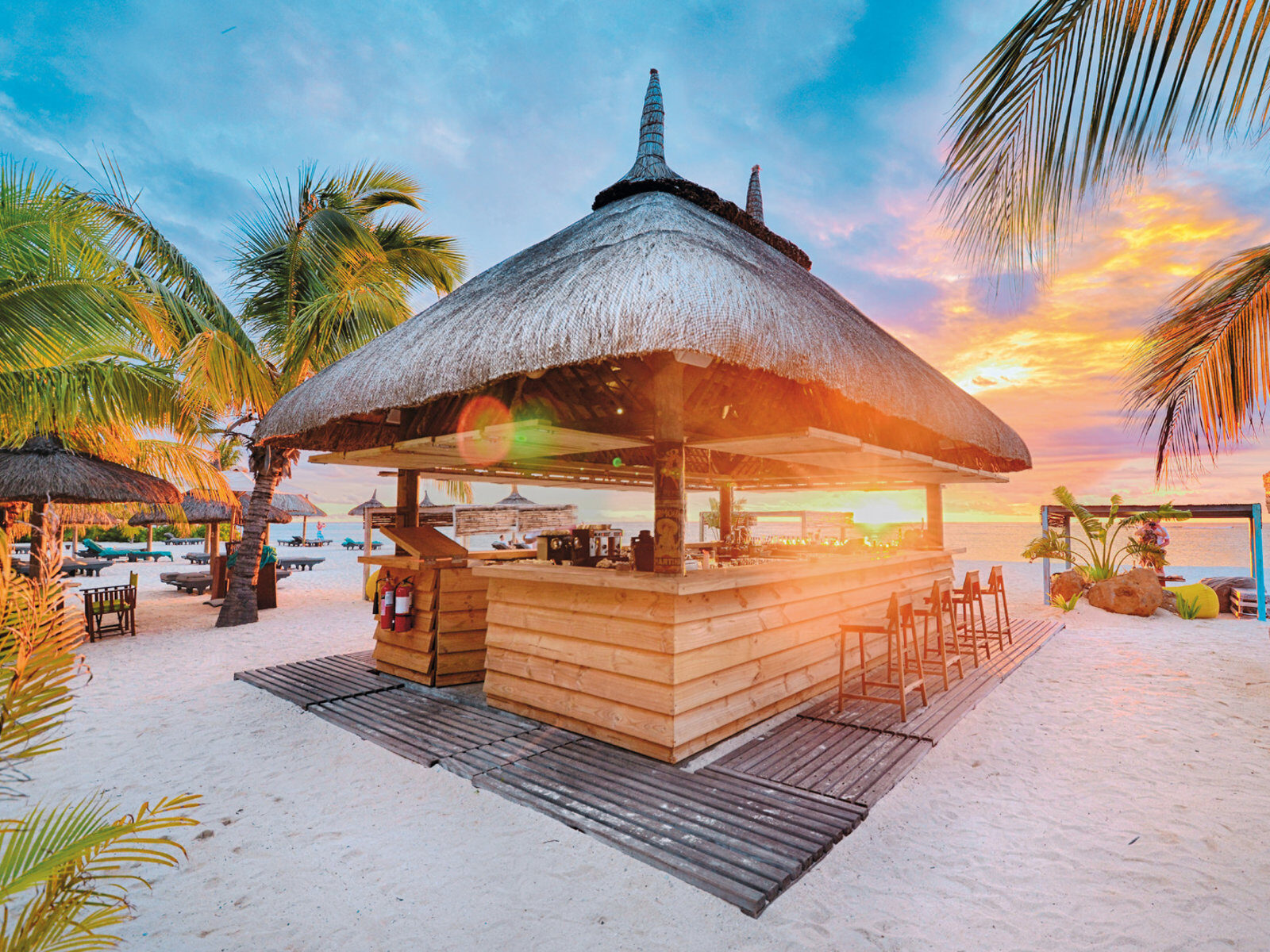 Почивка Мавриций Dinarobin Beachcomber butik bar