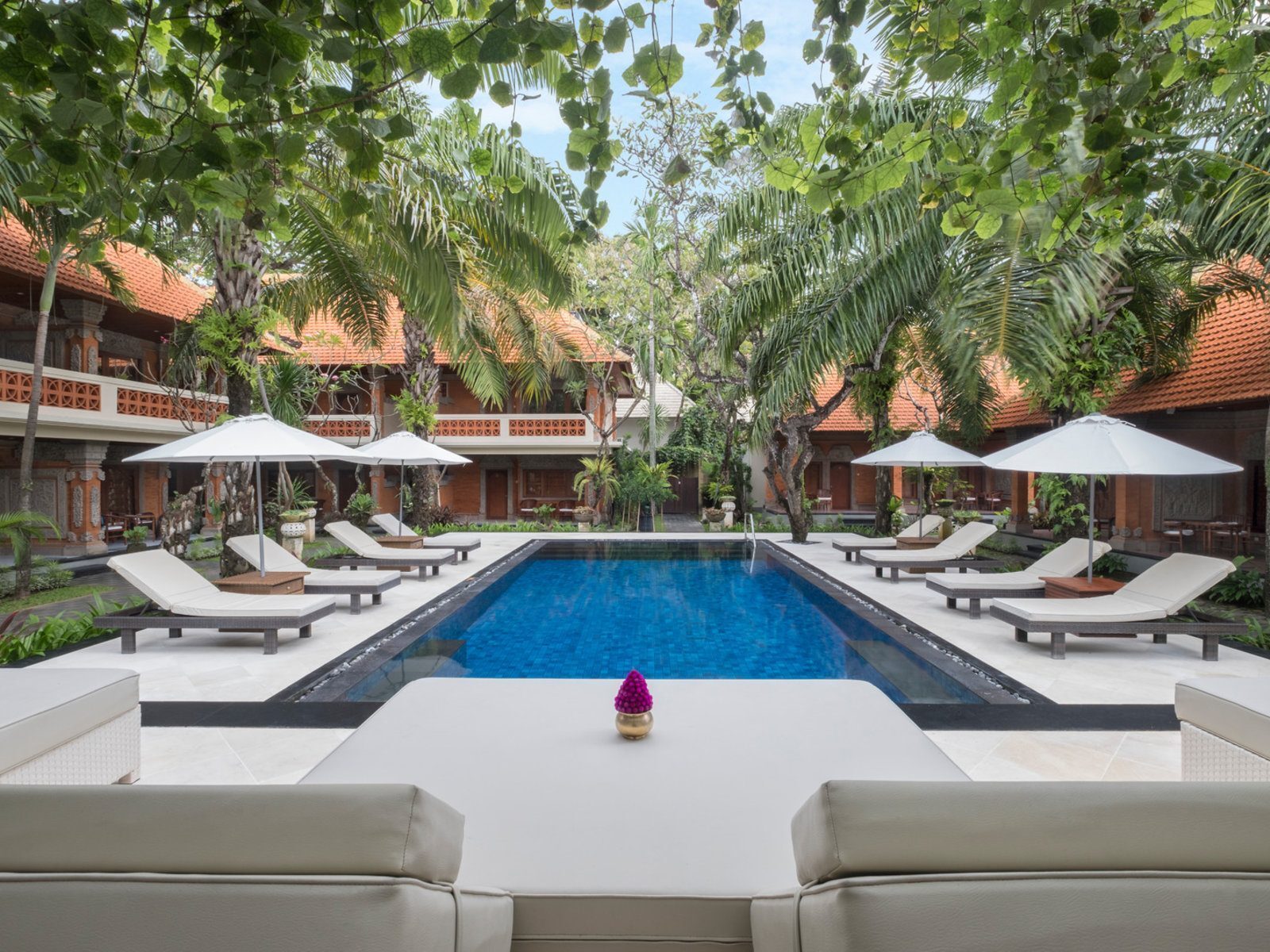 Почивка Бали в Griya Santrian pool 2