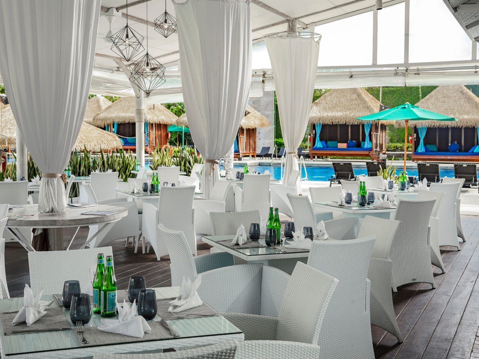 Почивка Бали в Hard Rock Hotel бистро