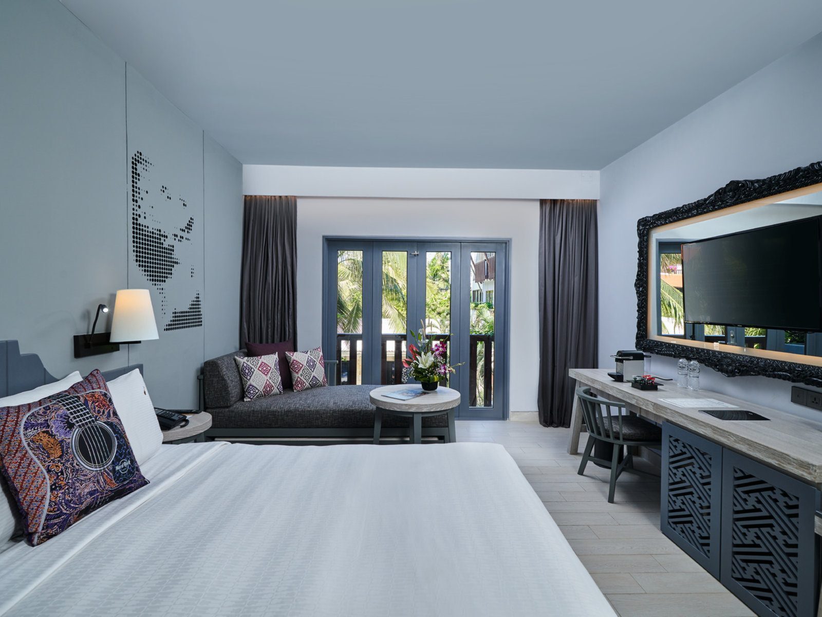 Почивка Бали в Hard Rock Hotel делукс премиум стая