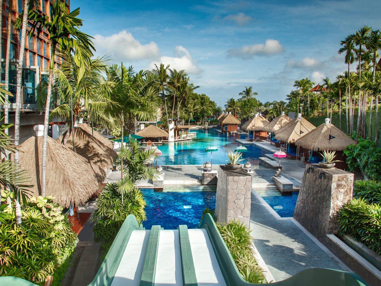 Почивка Бали в Hard Rock Hotel басейн