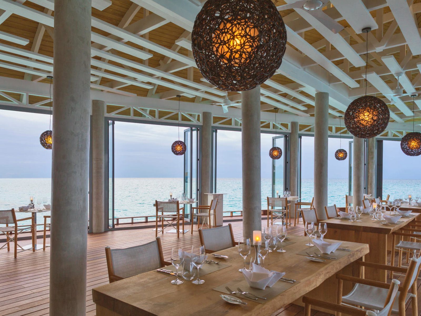 Kuramathi Resort Maldivi ресторант the reef