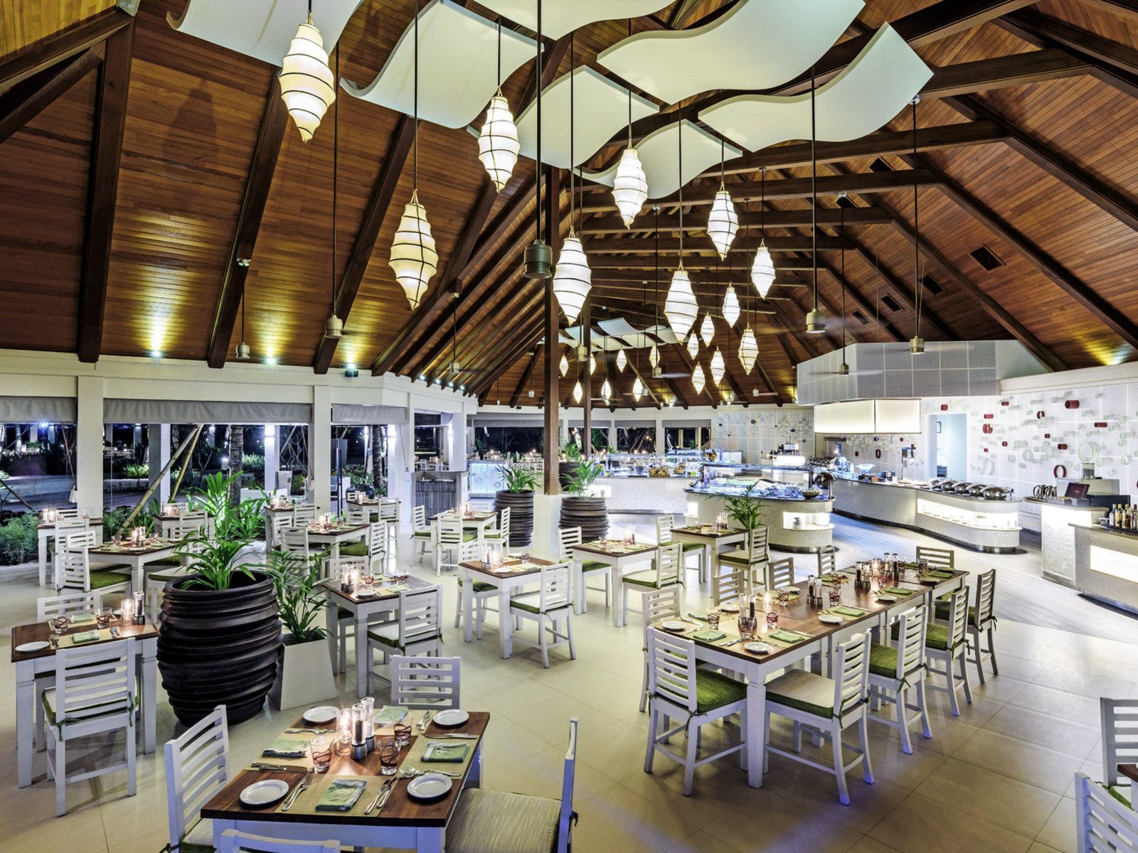 Почивка Малдиви Kurumba vihamanaa restaurant