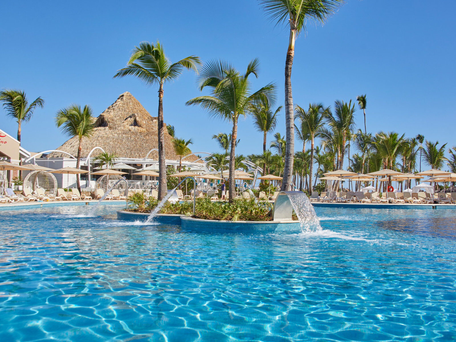 Почивка Доминикана Luxury Bahia Principe Ambar pool