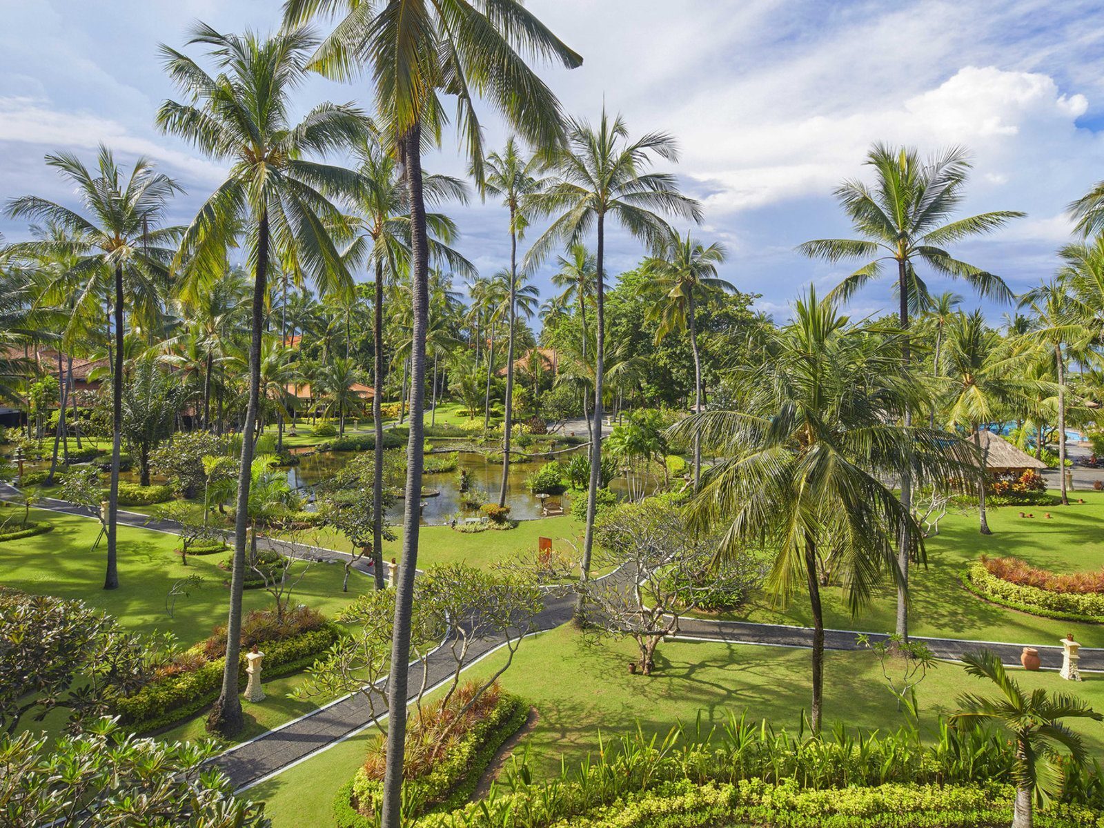 Почивка на Бали в Melia Bali градина