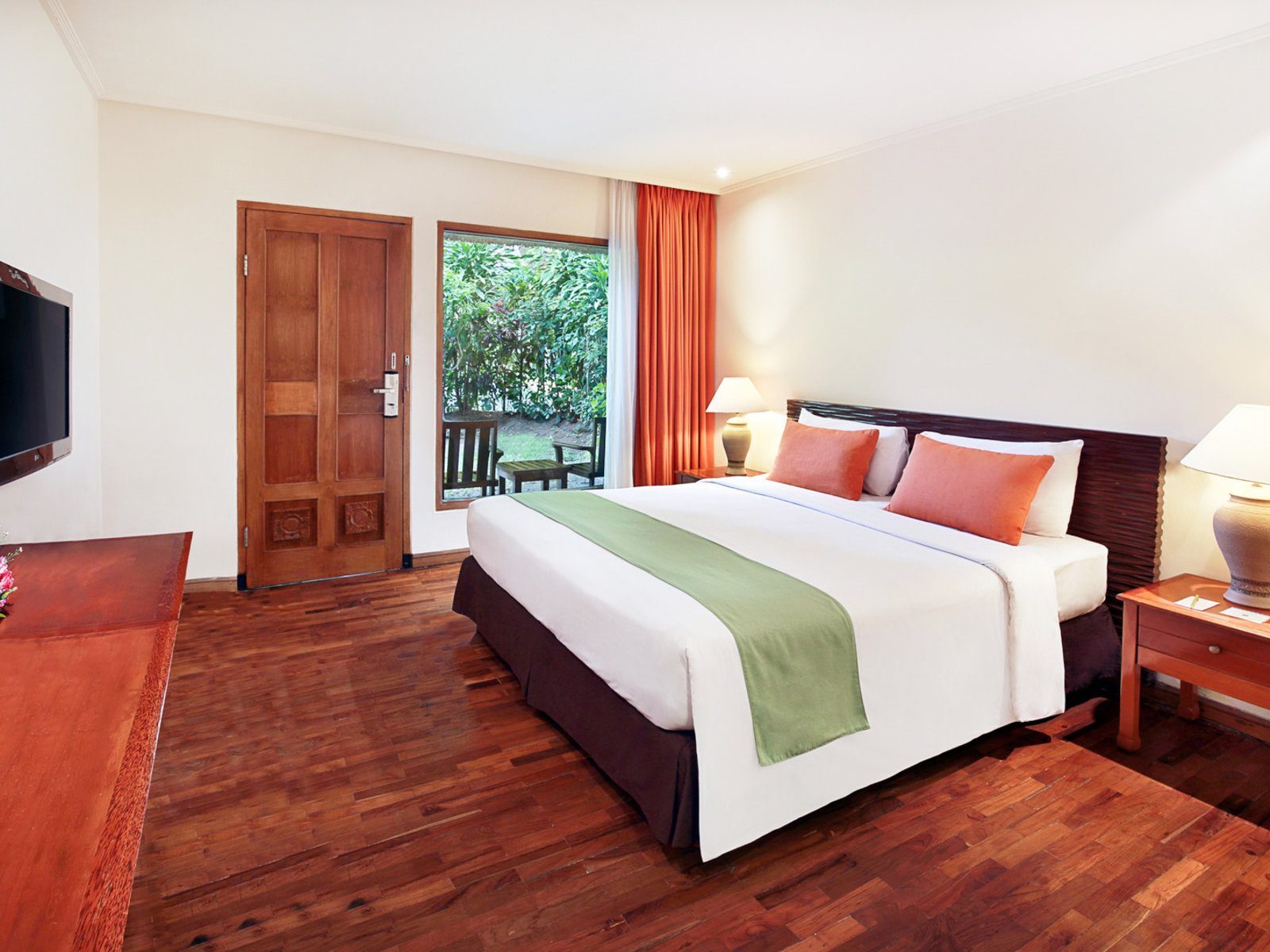 Почивка Бали в Mercure Resort Sanur superior beach