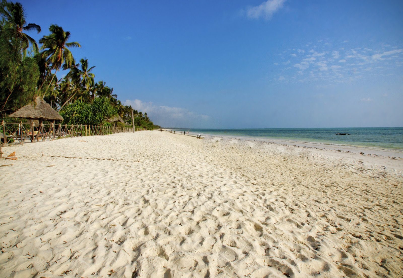 Почивка Занзибар в Ocean Paradise Resort and Spa плаж 2