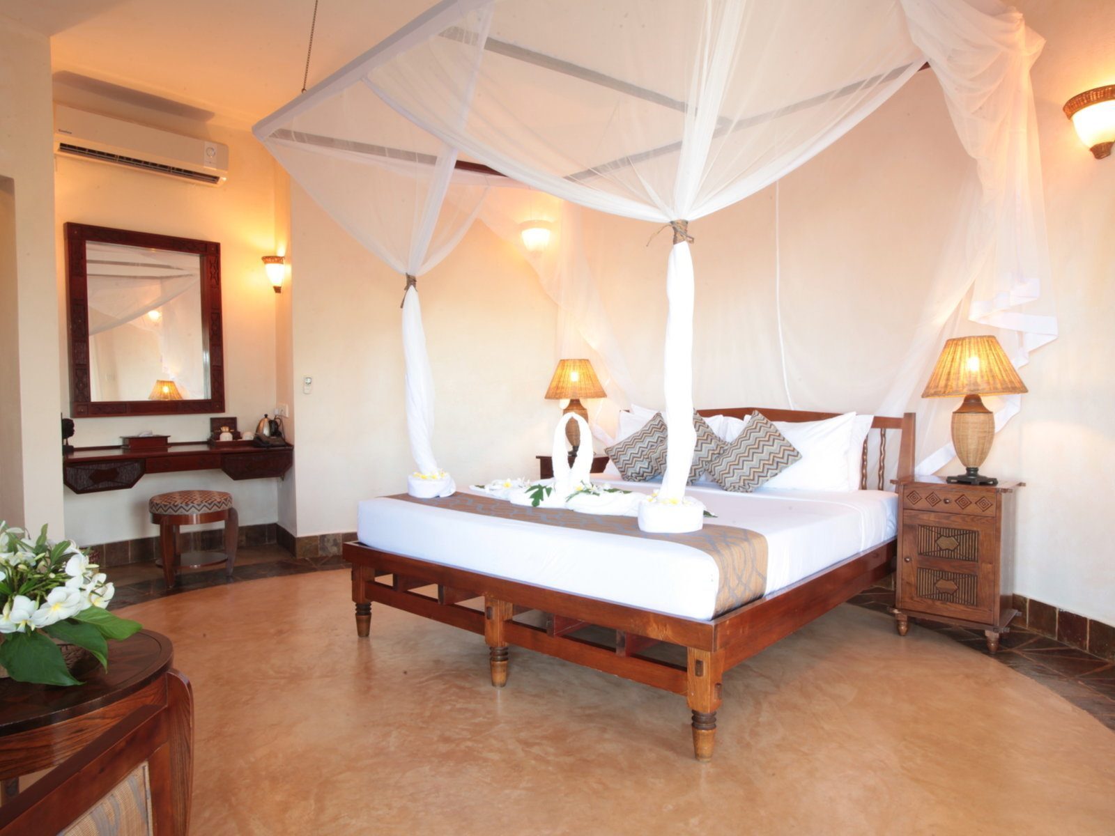 Почивка Занзибар в Ocean Paradise Resort and Spa стая океан