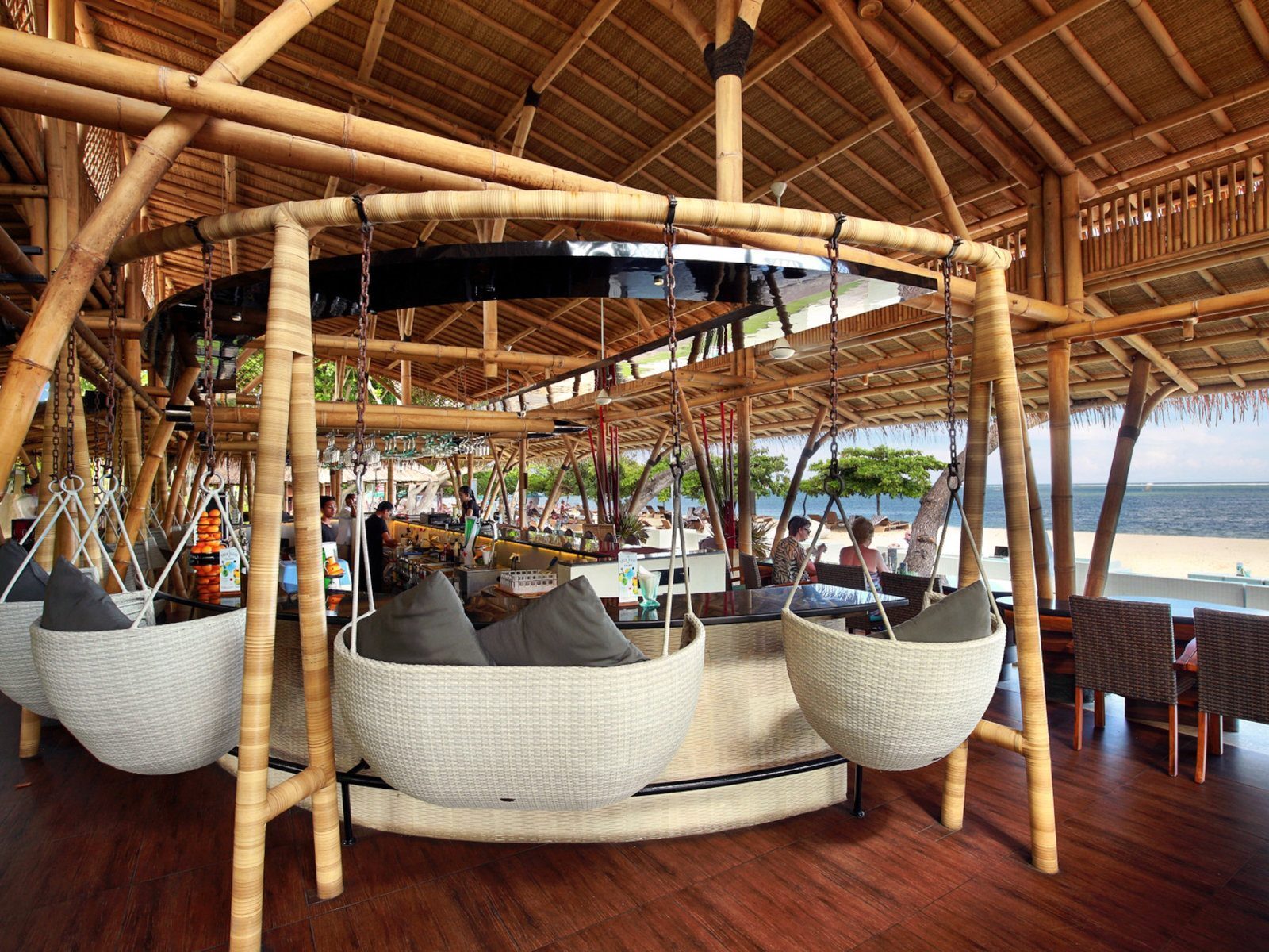 Почивка Бали в Prama Sanur bar