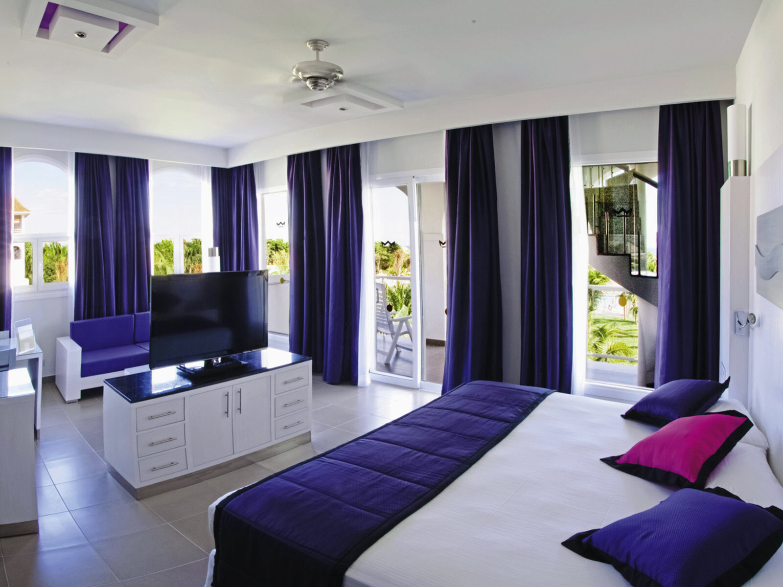 Почивка Мексико в RIU Palace Mexico jacuzzi suite