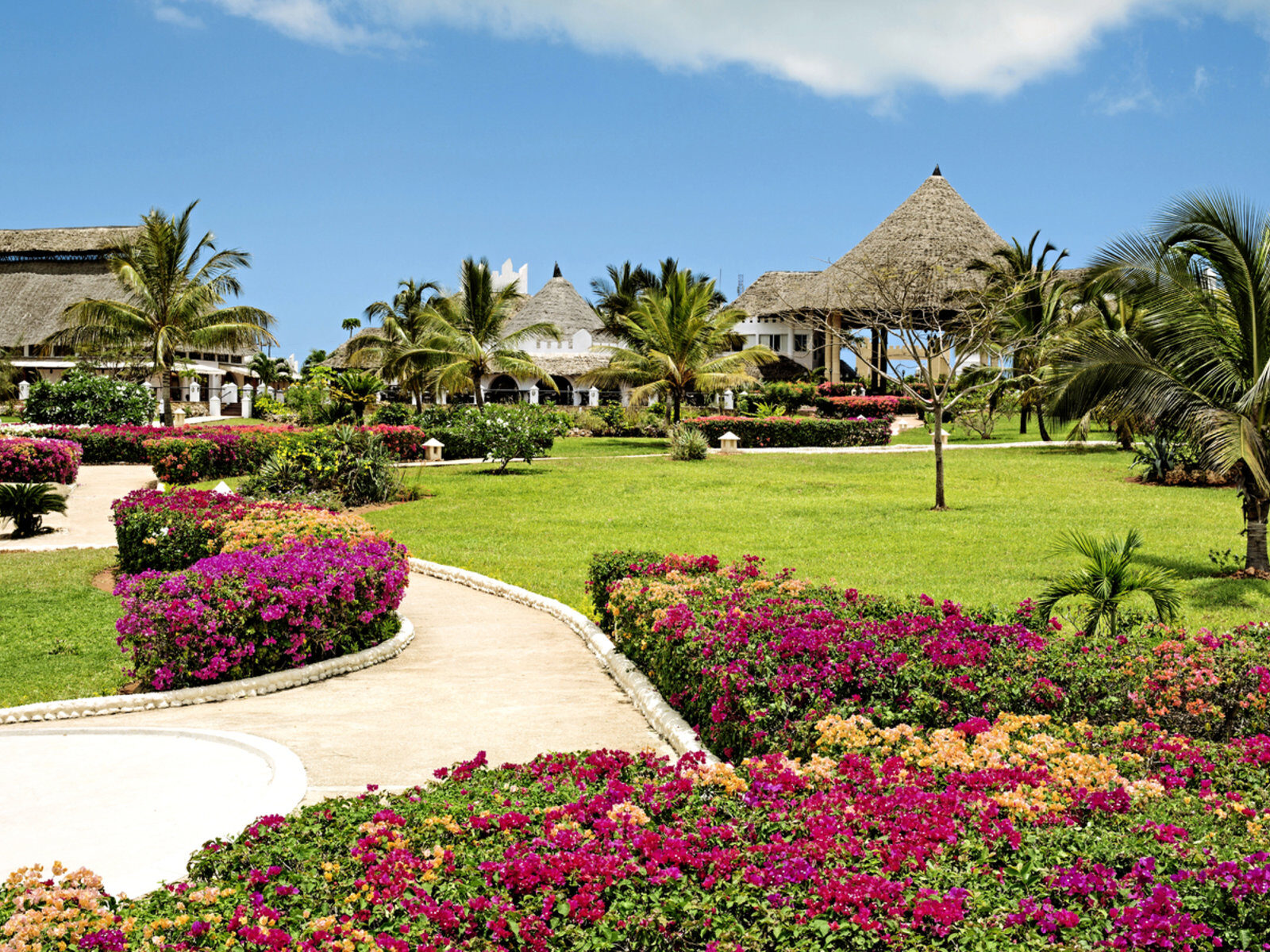 Почивка Занзибар в Royal Zanzibar Beach Resort gardens